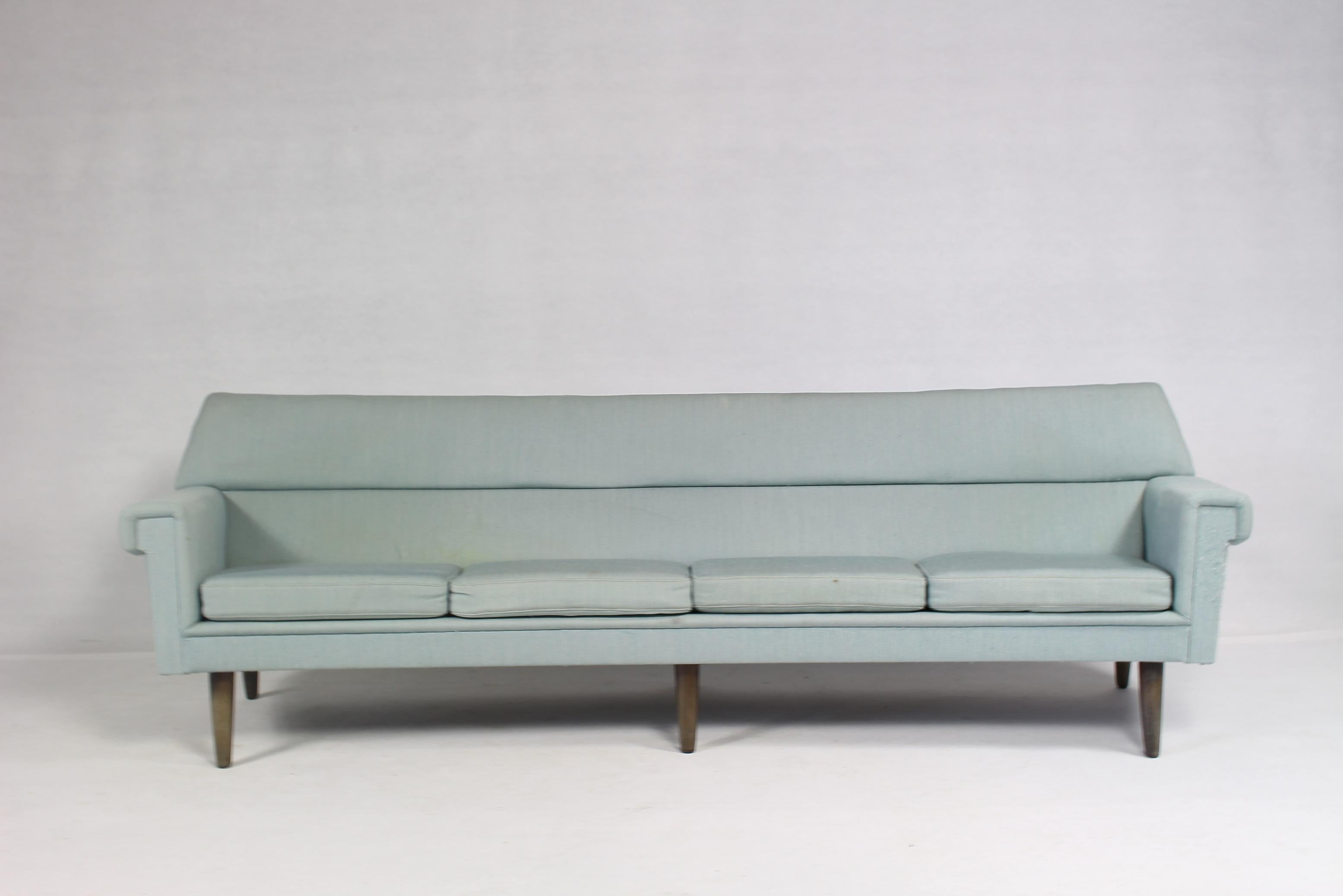 Danish Curved 4 Seater Sofa by Kurt Østervig, 1960s In Good Condition For Sale In ŚWINOUJŚCIE, 32