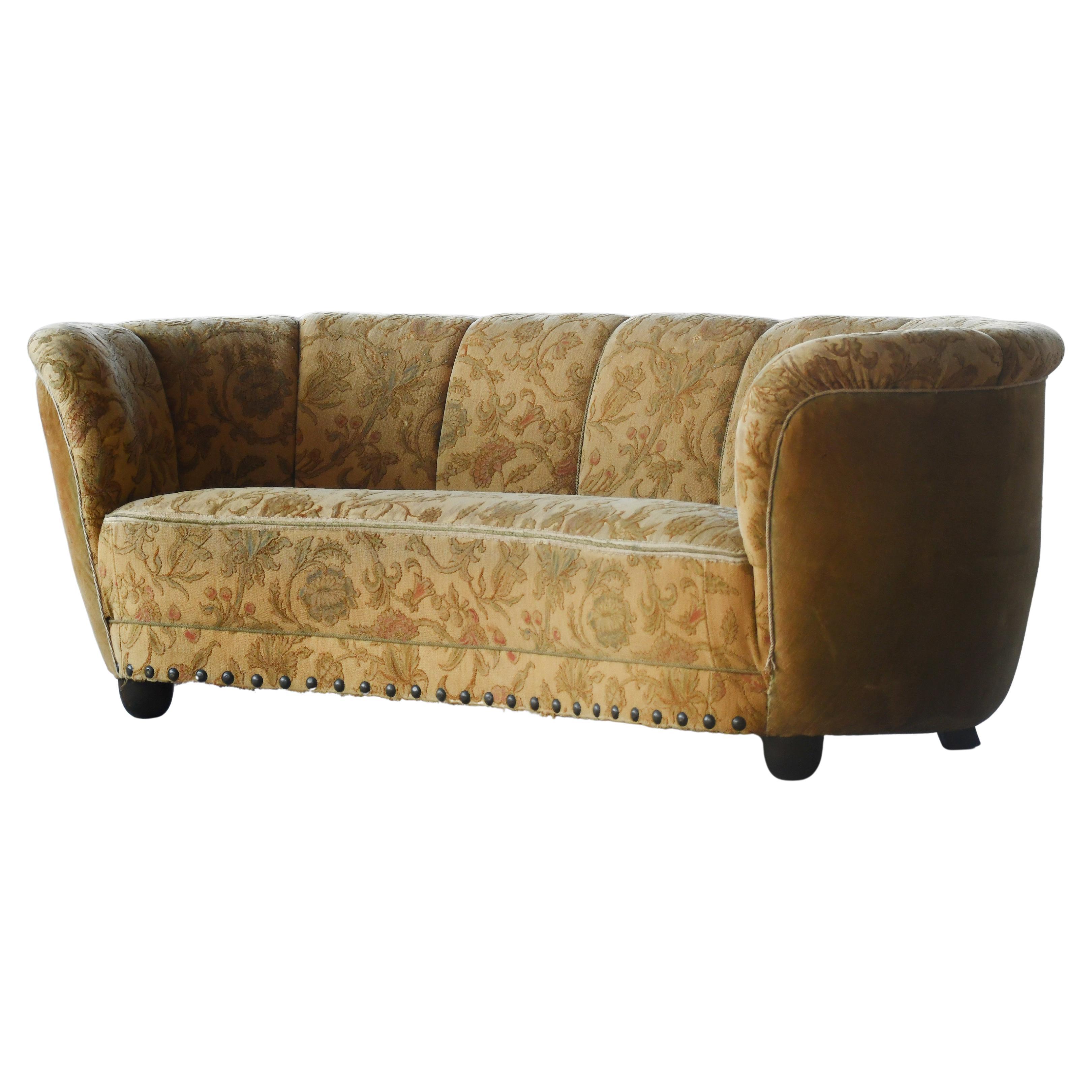 Danish Curved 'Banana' Sofa in Beech and Wool, Mid-Century 1940s