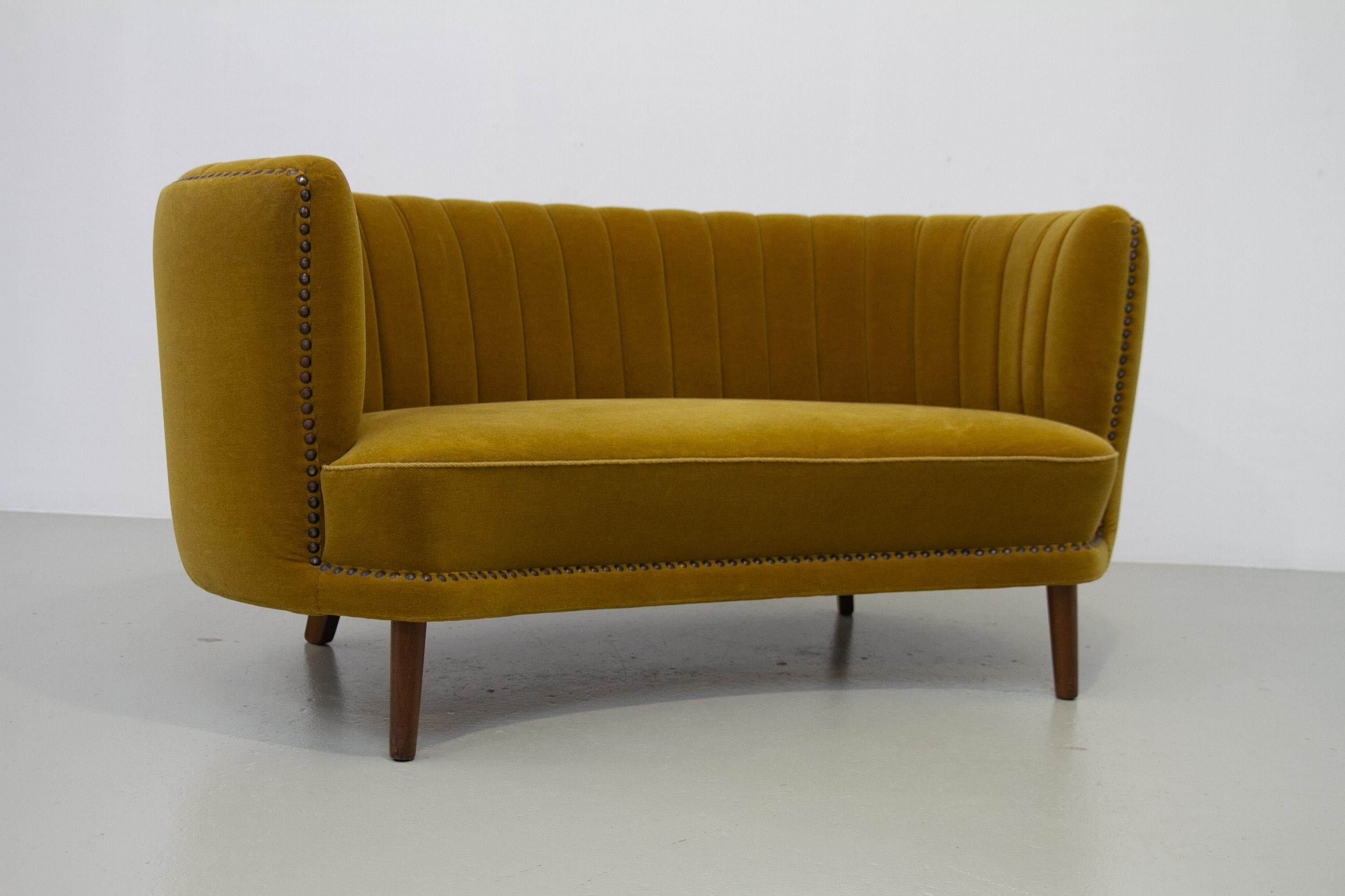 Mid-Century Modern Danish Curved Banana Sofa in Velour, 1950. For Sale
