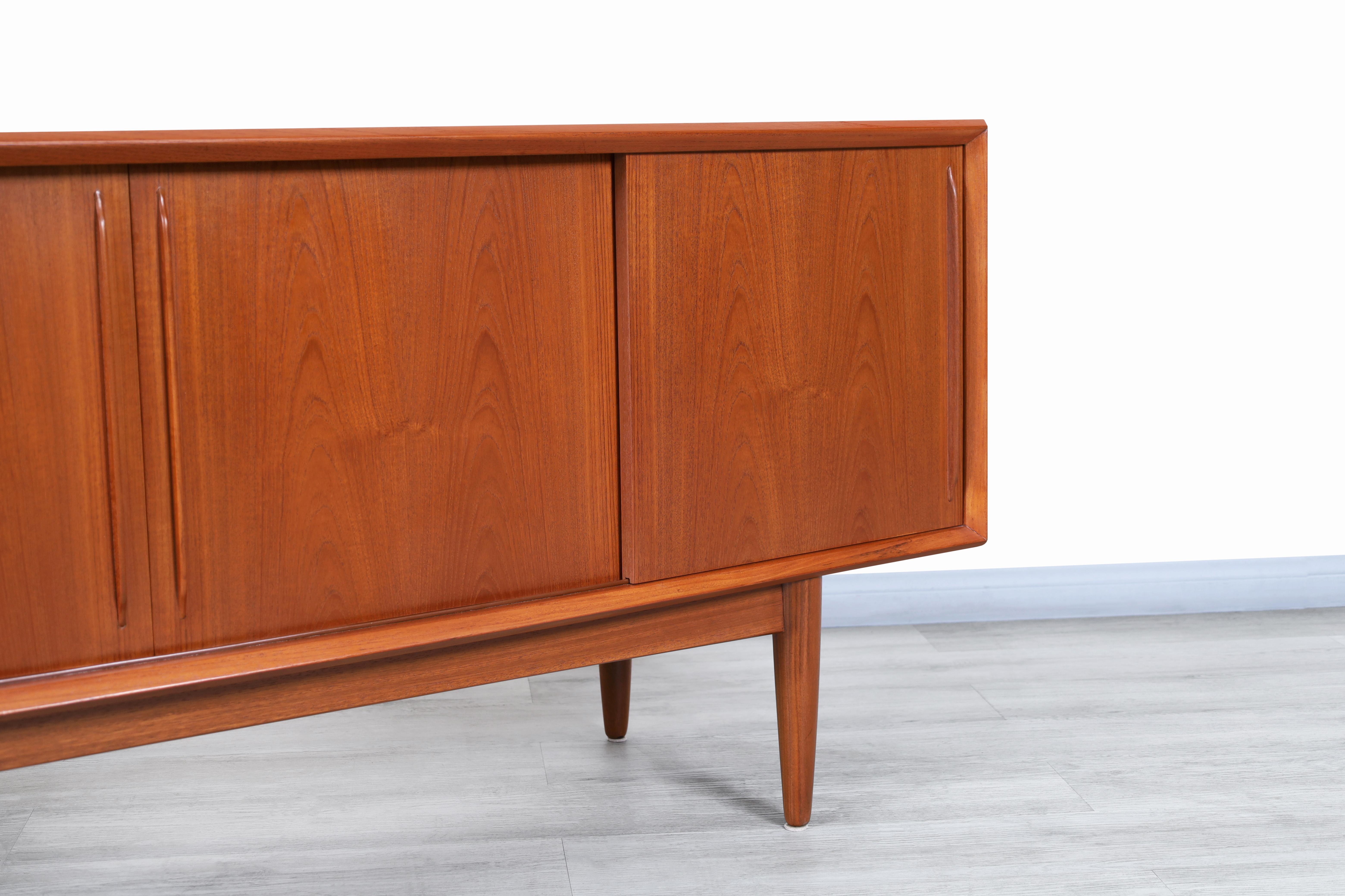 Mid-Century Modern Danish Curved-Front Teak Credenza by Svend A. Larsen for H.P. Hansen
