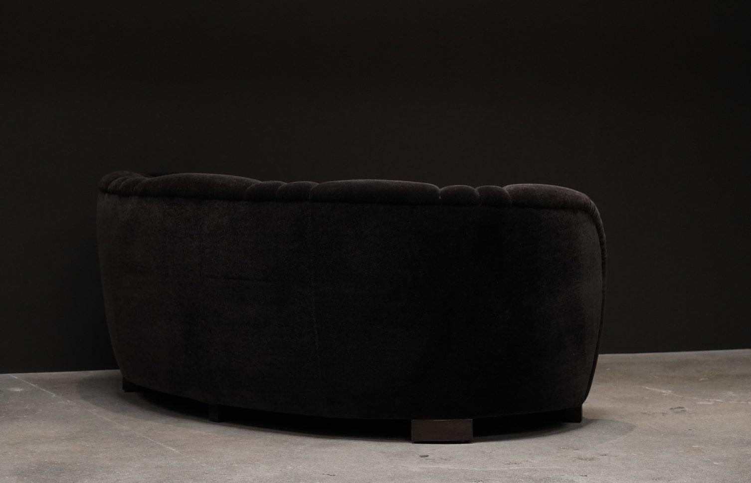 Danish Curved Sofa in Dark Brown Mohair In Good Condition For Sale In Los Angeles, CA