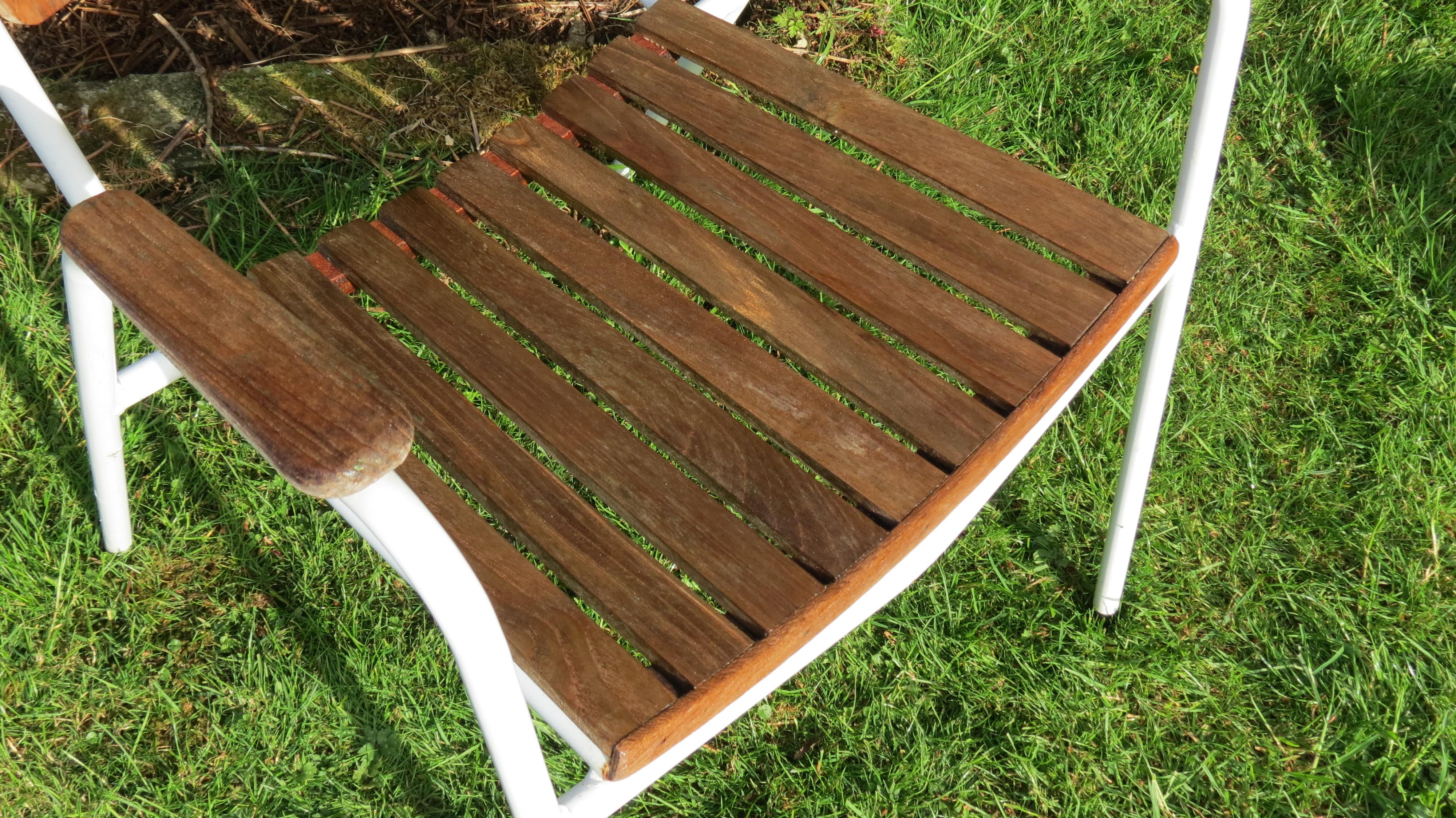 Machine-Made Danish Daneline Garden Chairs in Teak Set of 4 Stackable Garden Chairs