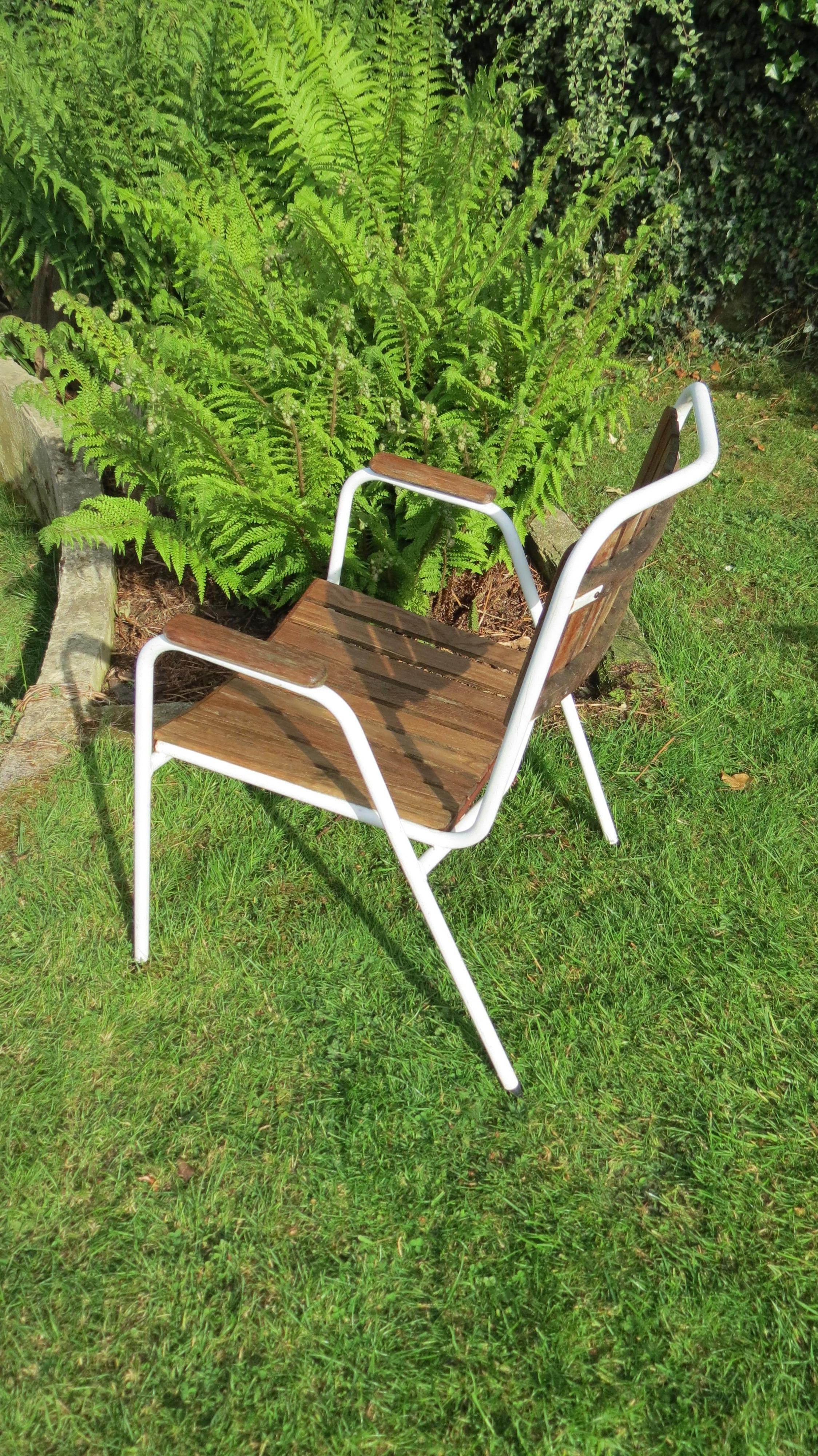 Danish Daneline Garden Chairs in Teak Set of 4 Stackable Garden Chairs 2