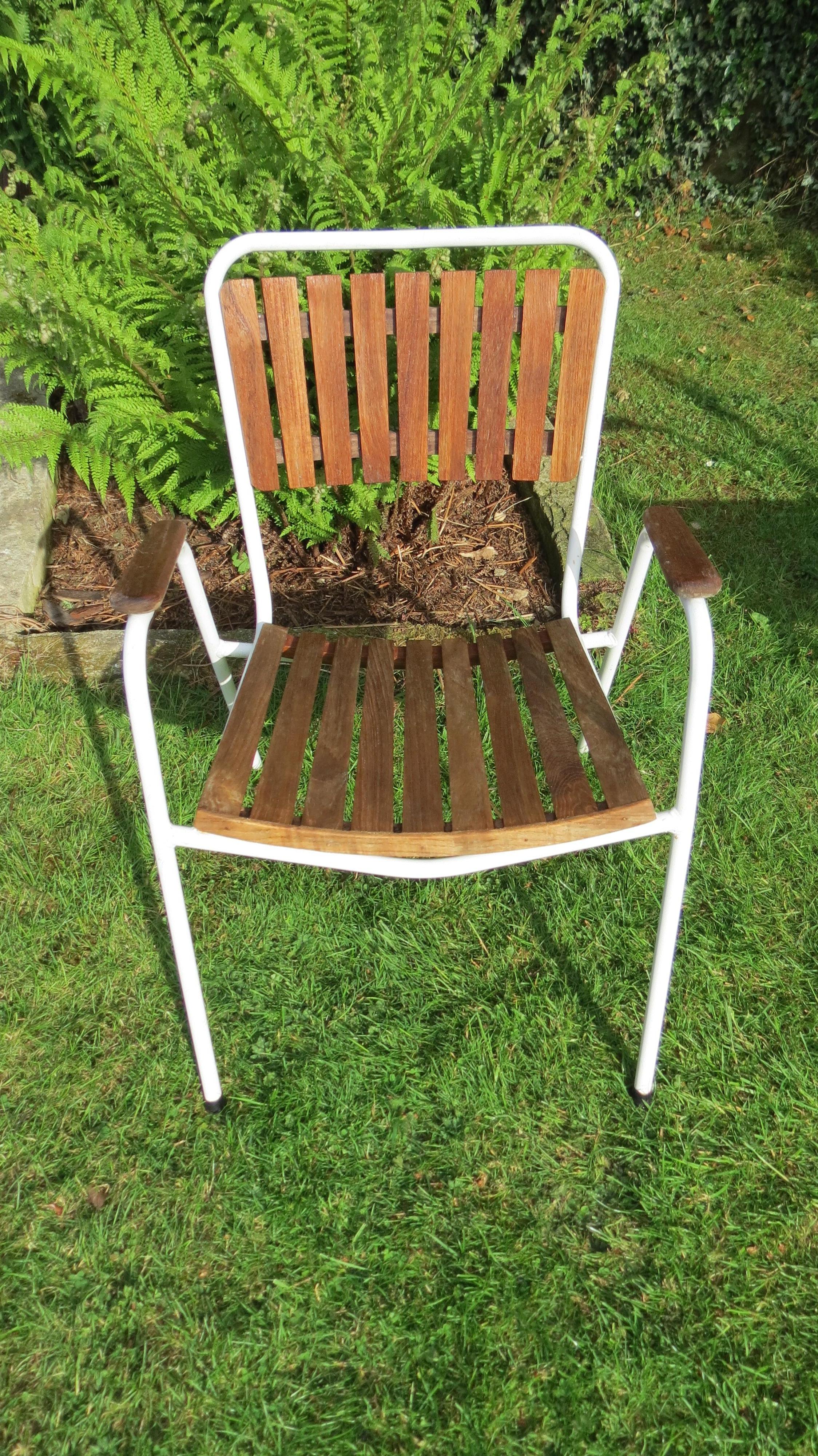 Danish Daneline Garden Chairs in Teak Set of 4 Stackable Garden Chairs 3