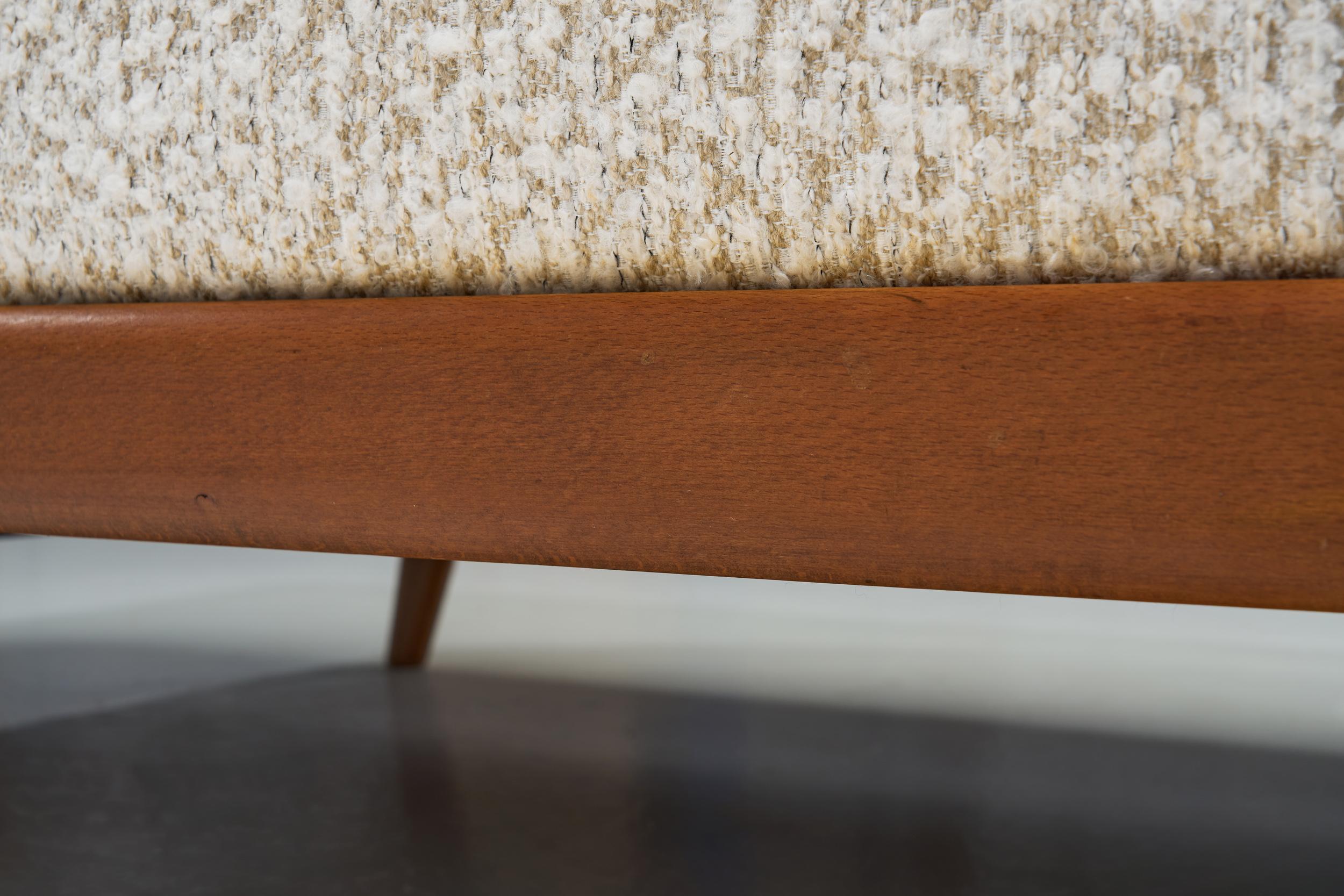 Daybed Danés Tapizado en Tela Bouclé, Dinamarca ca 1970s en venta 11