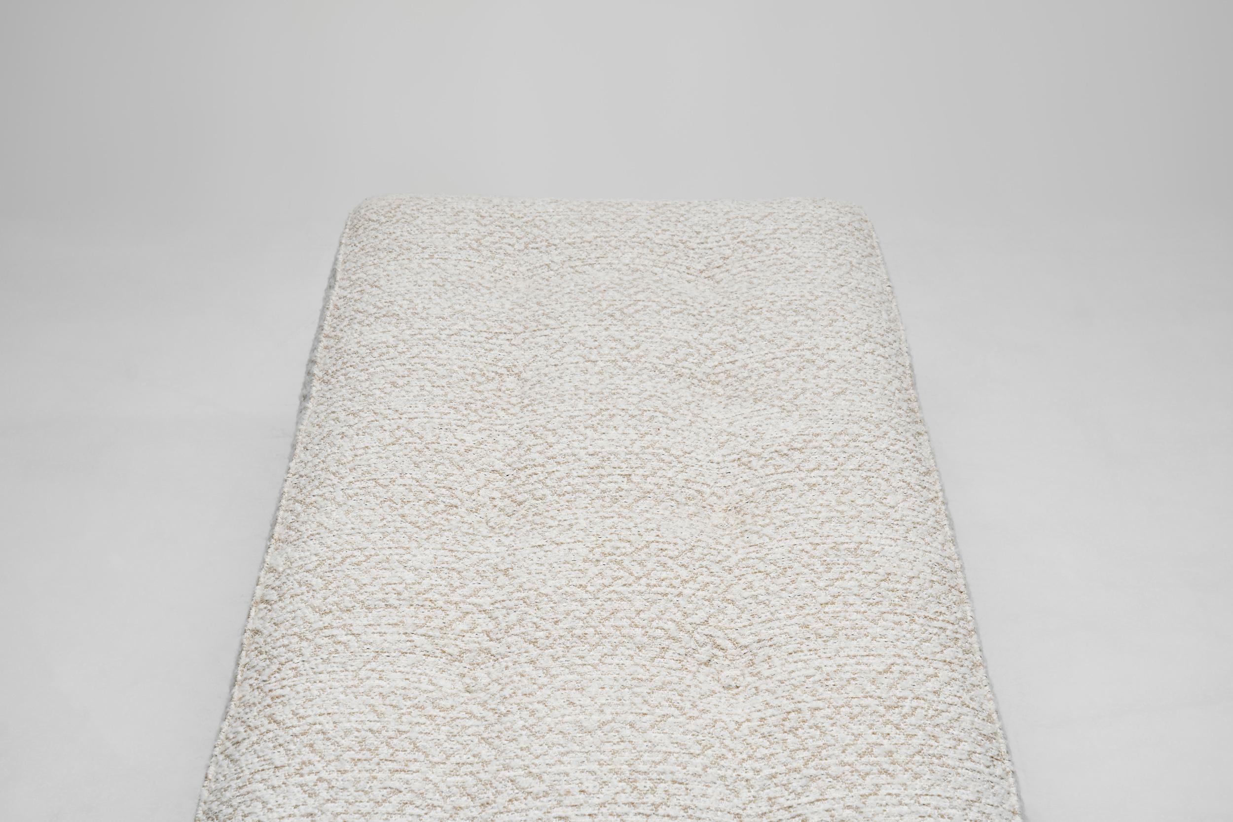 Daybed Danés Tapizado en Tela Bouclé, Dinamarca ca 1970s en venta 2