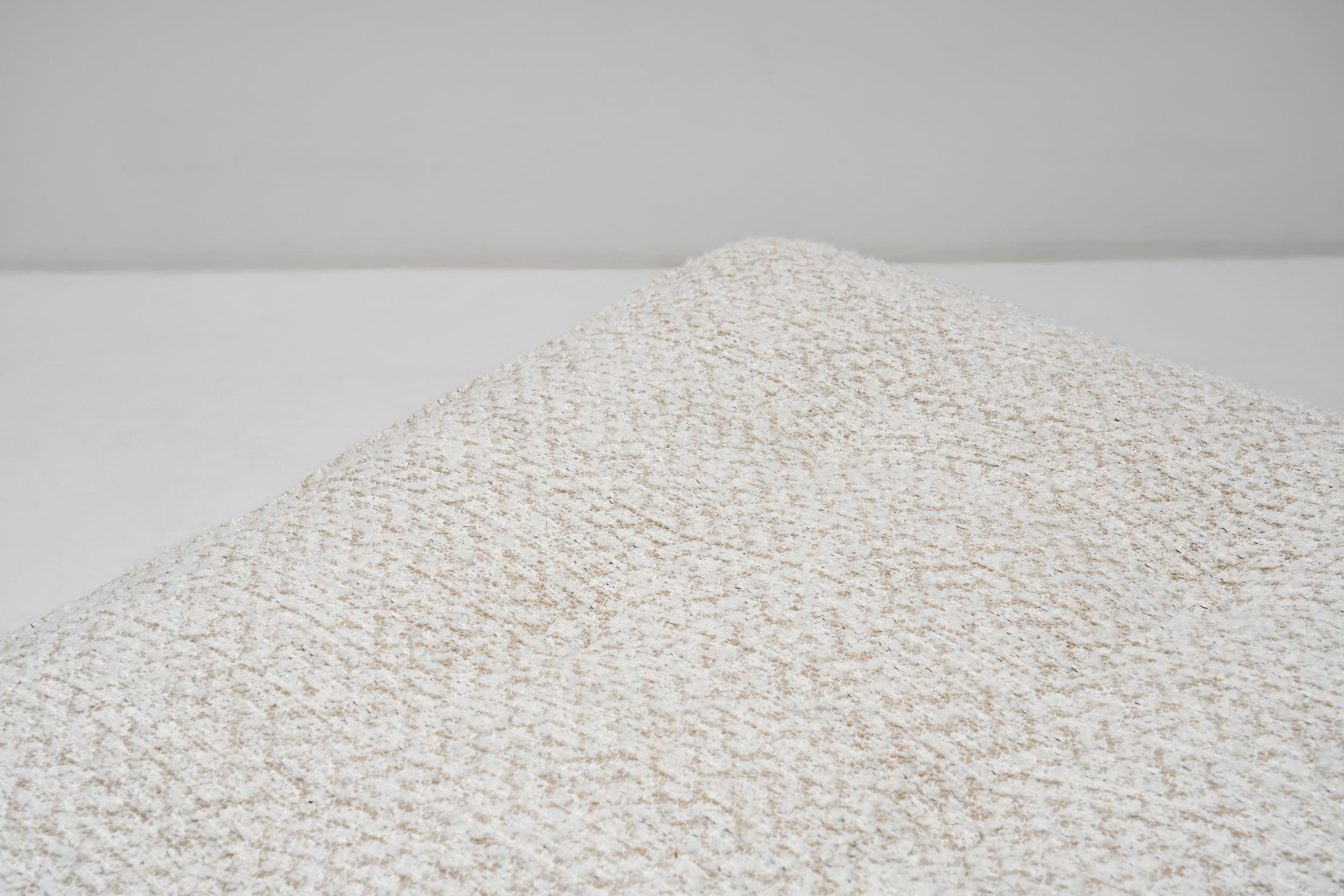 Daybed Danés Tapizado en Tela Bouclé, Dinamarca ca 1970s en venta 4