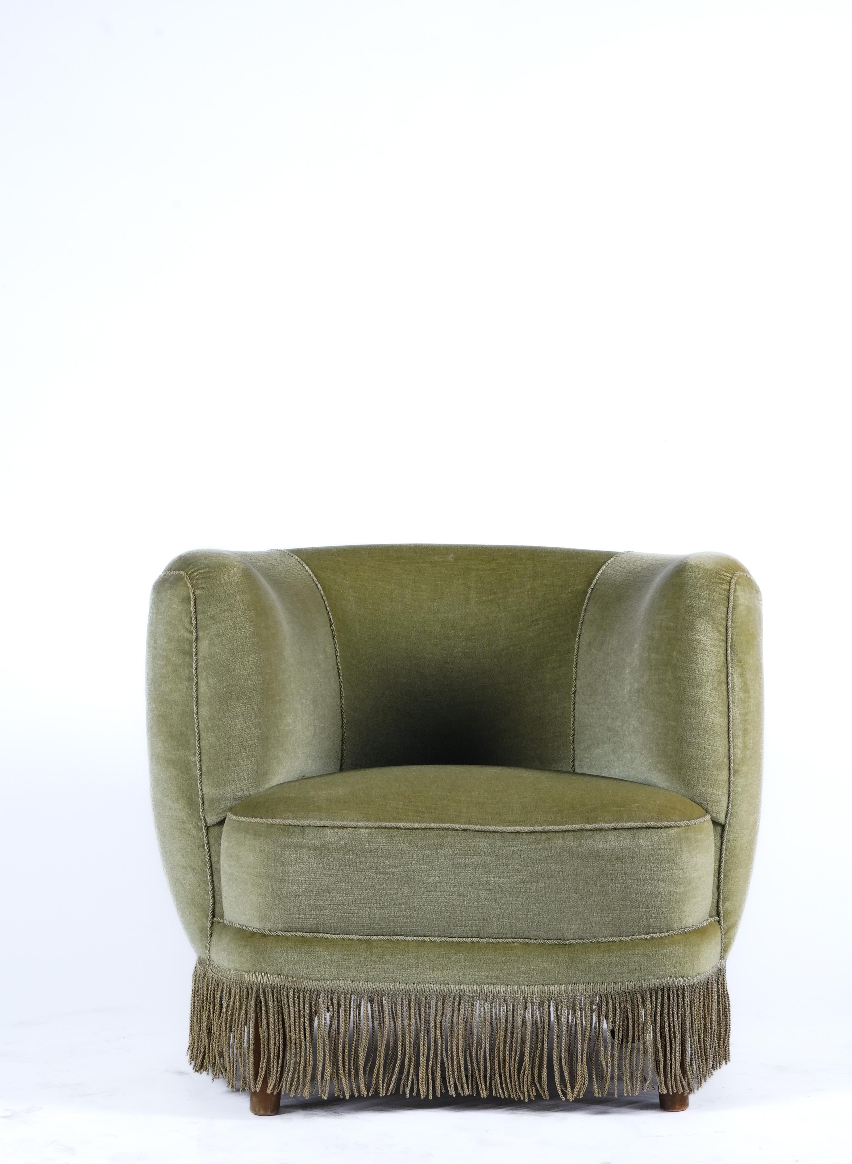 Scandinave moderne Fauteuil déco danois avec frange en vente