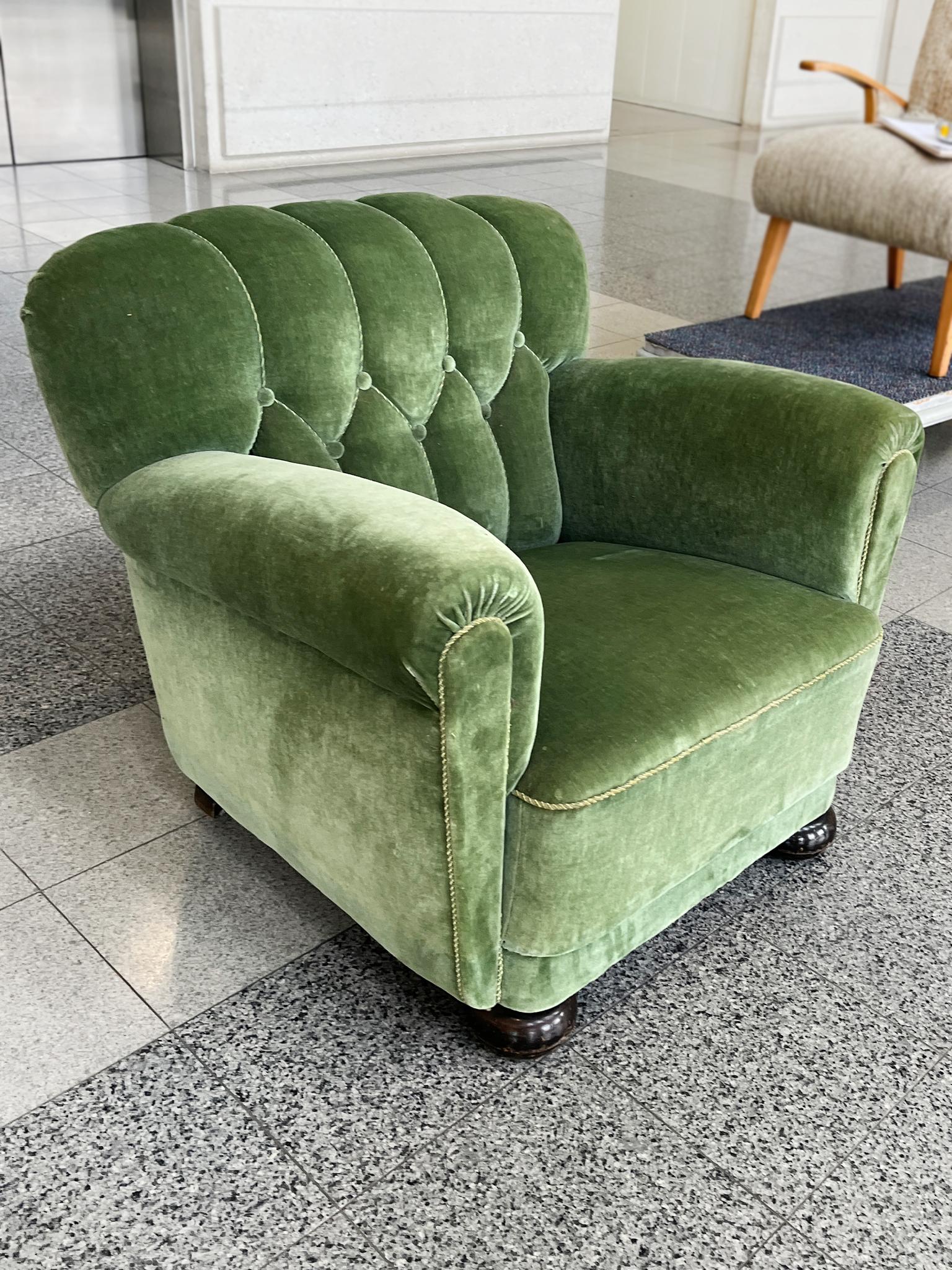 Fait main Fauteuil club en mohair vert de style déco danois en vente