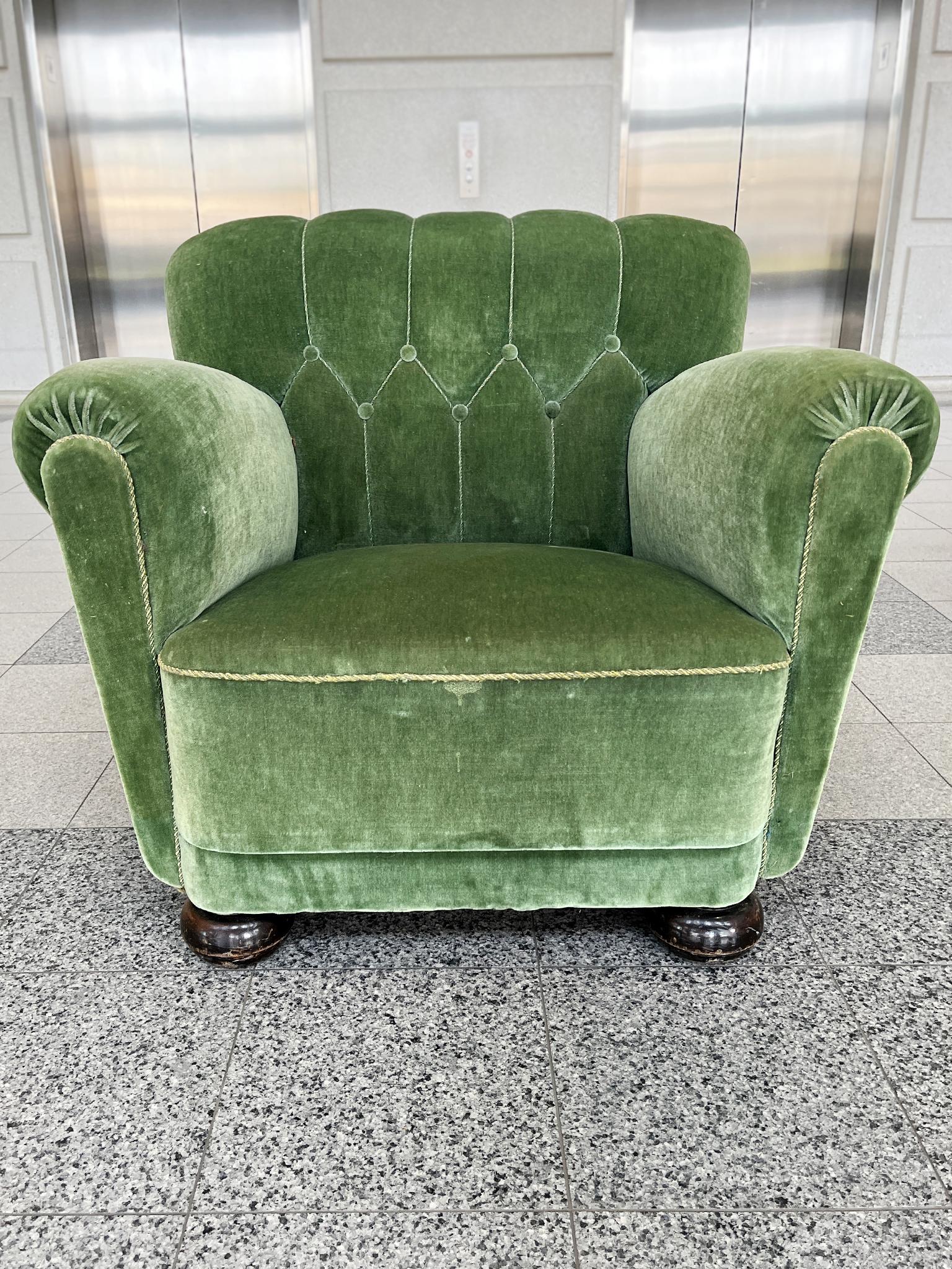 Mohair Fauteuil club en mohair vert de style déco danois en vente