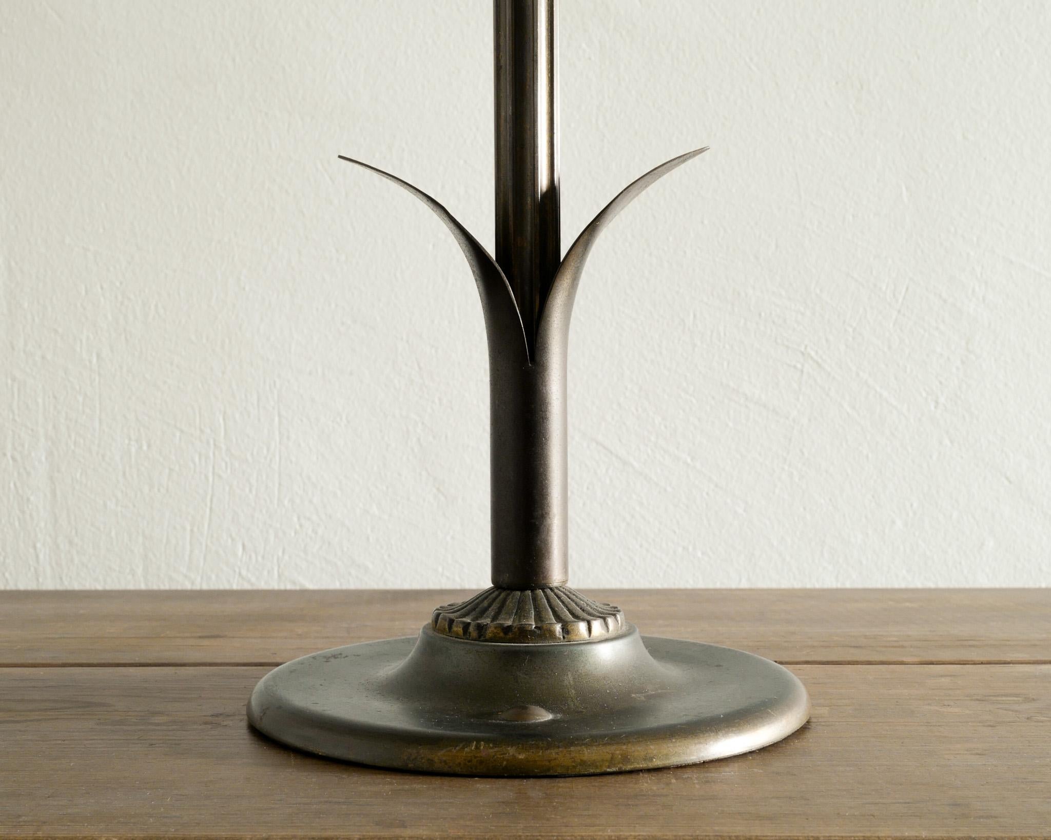 Mid-20th Century Danish Decorative Art Déco Table Lamp in Bronze with Original Shade, 1930s  For Sale