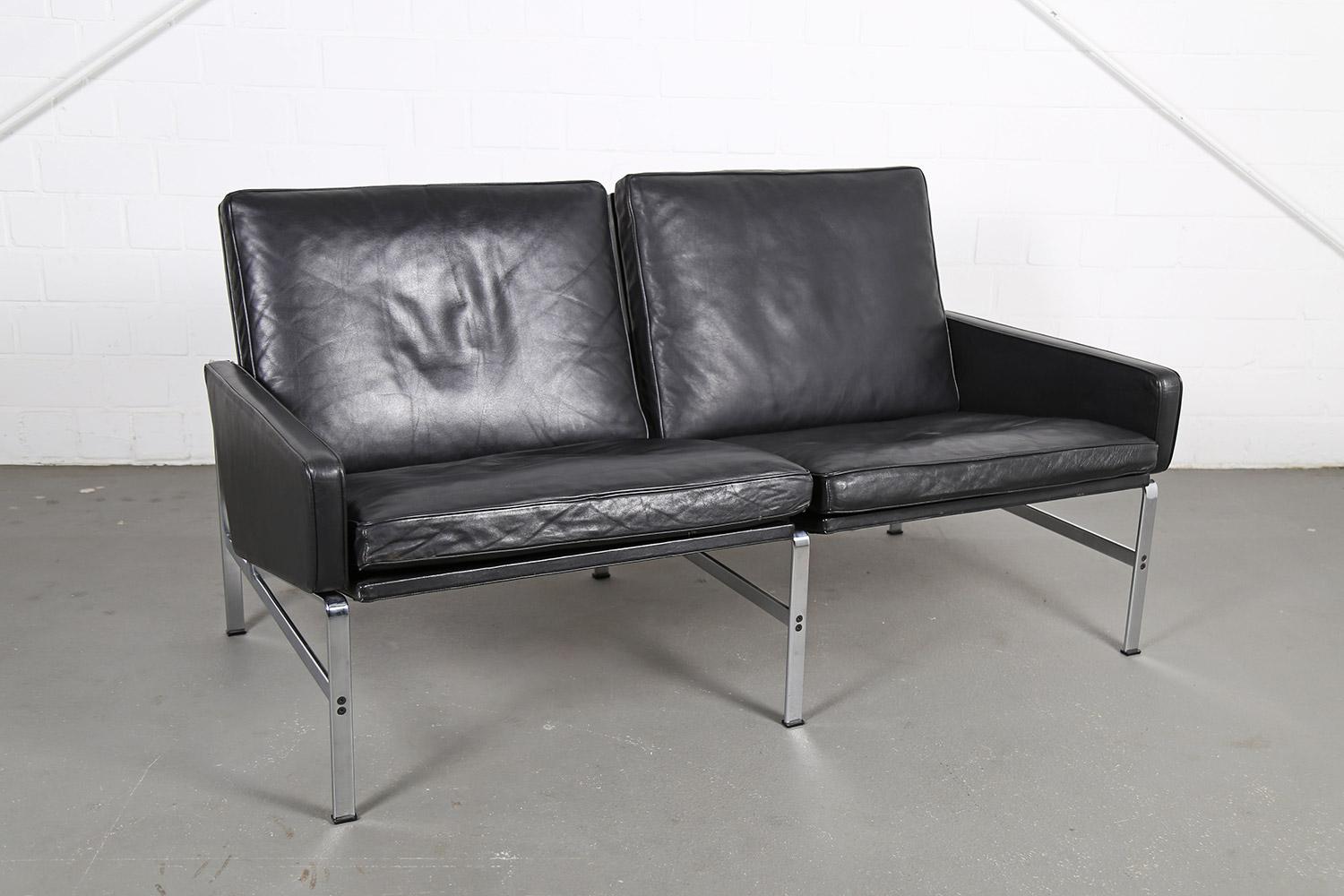 Mid-Century Modern Danish Design 2-Seater Sofa FK6722 Fabricius Kastholm for Kill International
