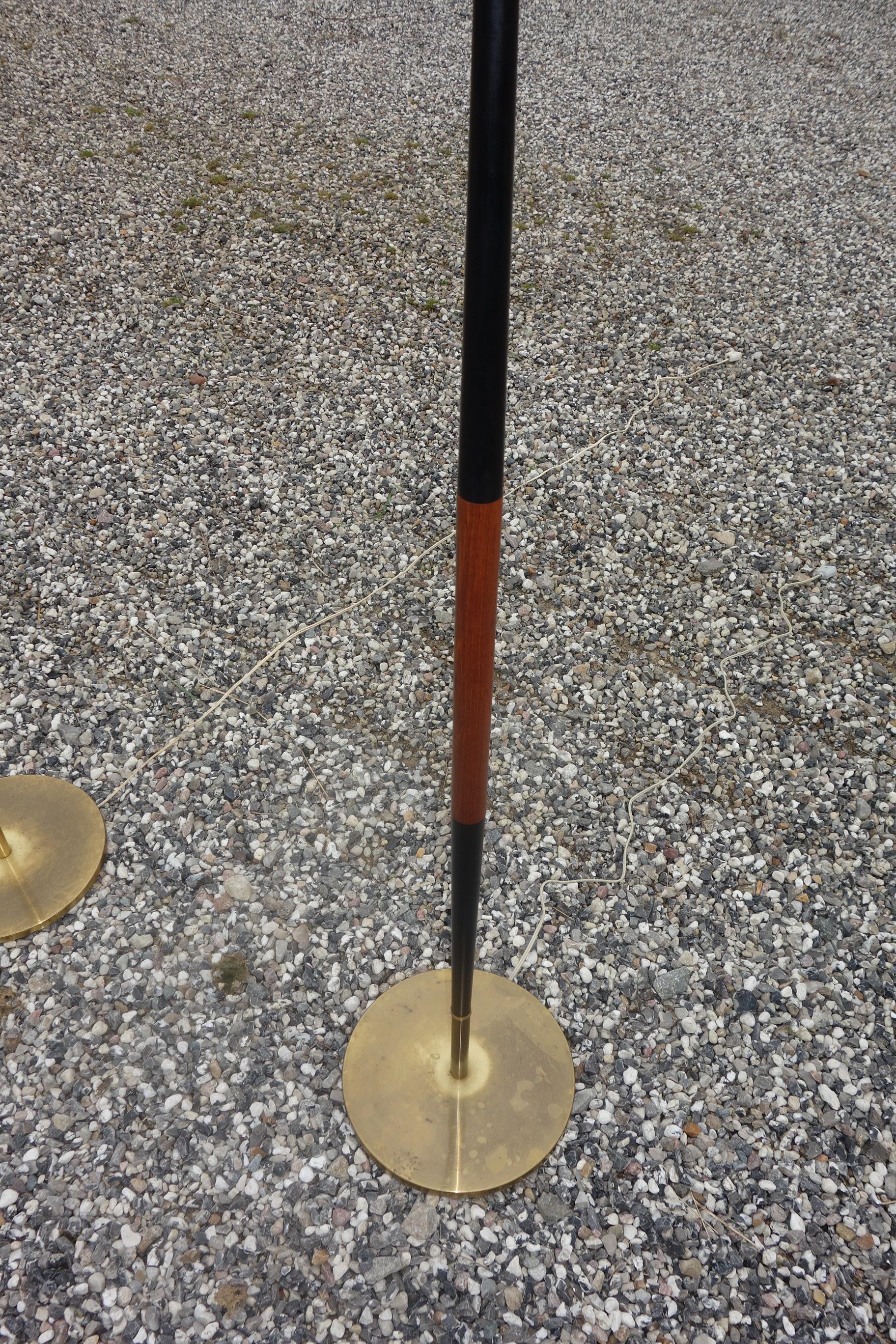 Danish Design a Pair of Floor Lamps, Brass, Teak and Black Lacquered Metal 1960 For Sale 3