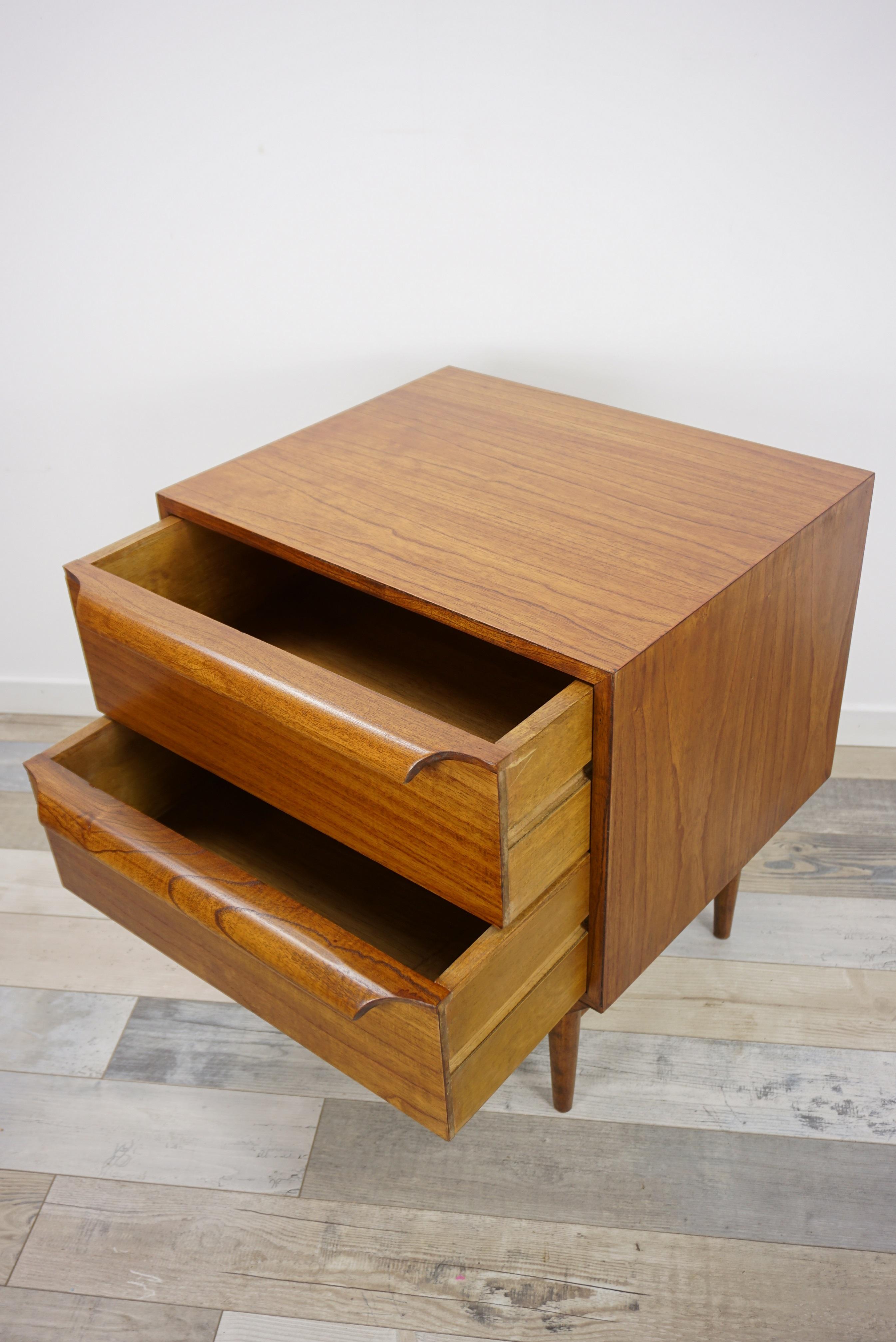 Danish Design and Midcentury Style Pair of Large Wooden Bedside Tables For Sale 5