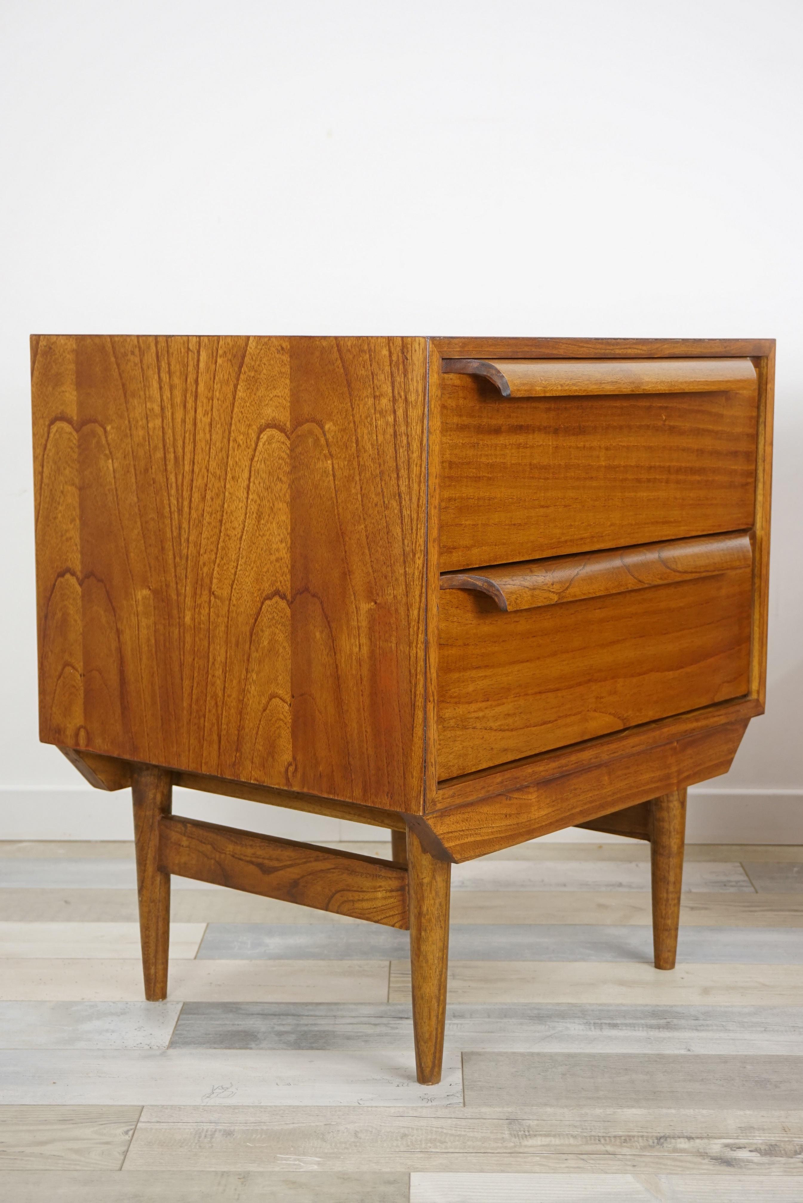 Danish Design and Midcentury Style Pair of Large Wooden Bedside Tables In New Condition For Sale In Tourcoing, FR