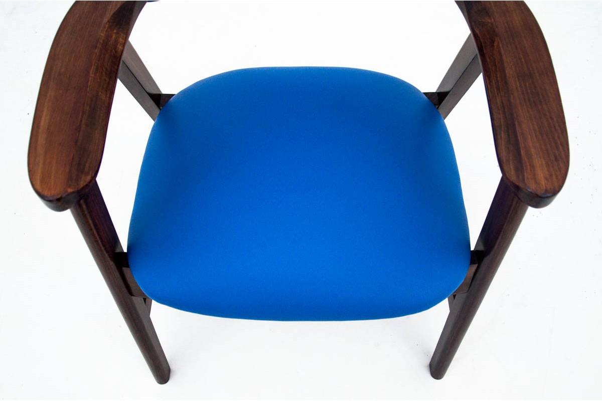 Dänischer Sessel im dänischen Design, 1960er Jahre, nach Renovierung (Eichenholz) im Angebot