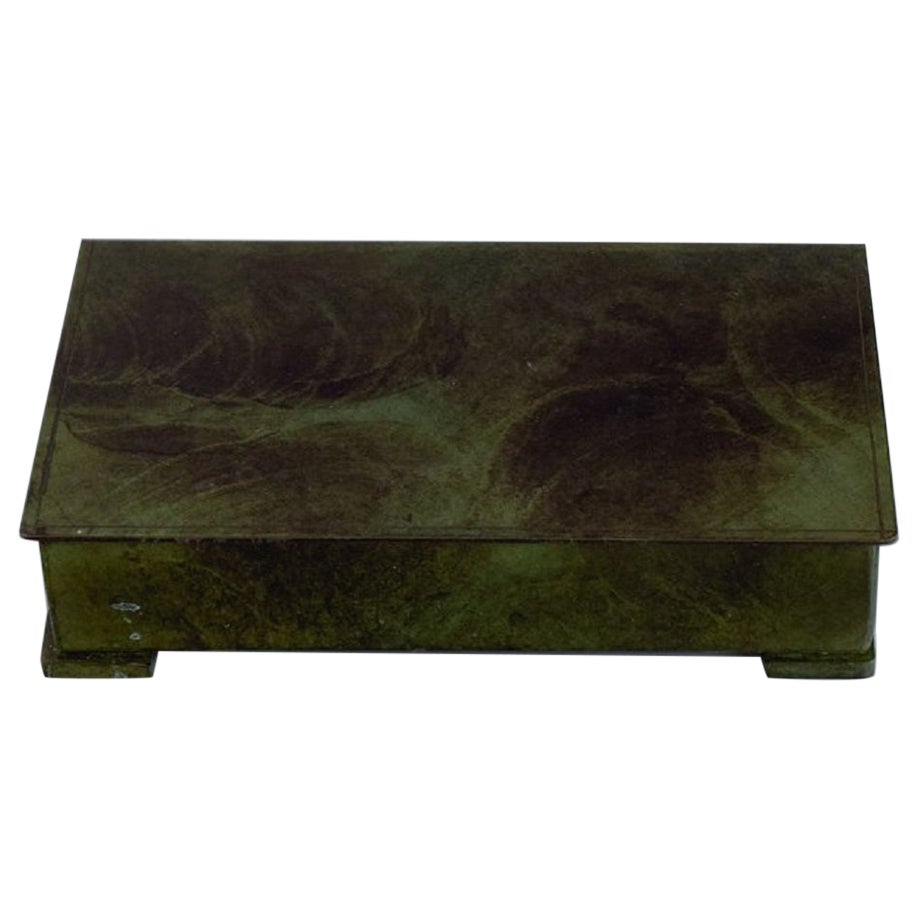 Danish Design, Art Deco Lid Box in Bronze with Beautiful Patination