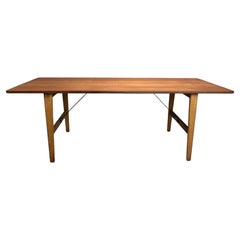 Mesa de comedor baja de diseño danés Børge Mogensen, modelo 281