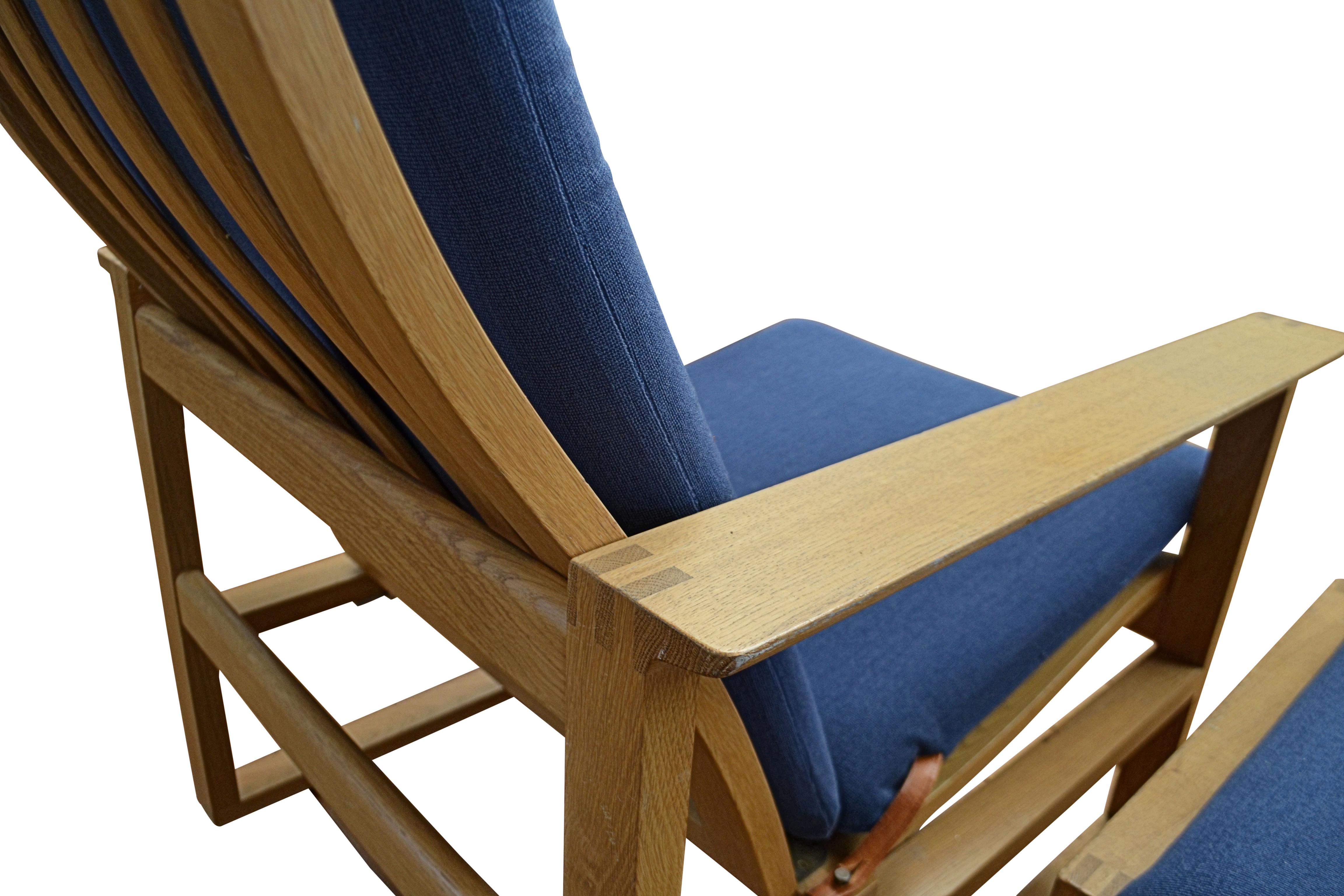 Leather Danish Design Børge Mogensen Model 2254 Oak Lounge Chair and Ottoman