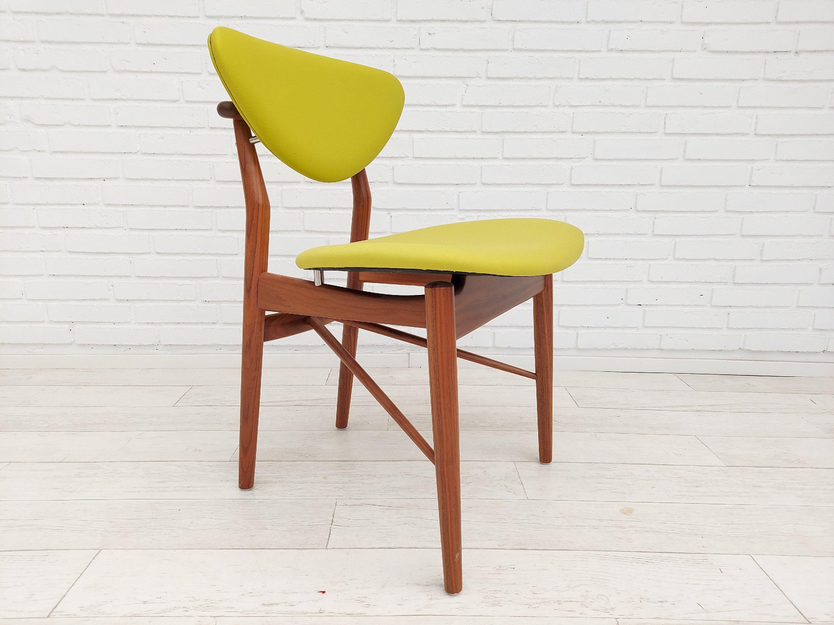Danish Design by Finn Juhl, Chair Model 108, Walnut Wood In Excellent Condition In Tarm, 82