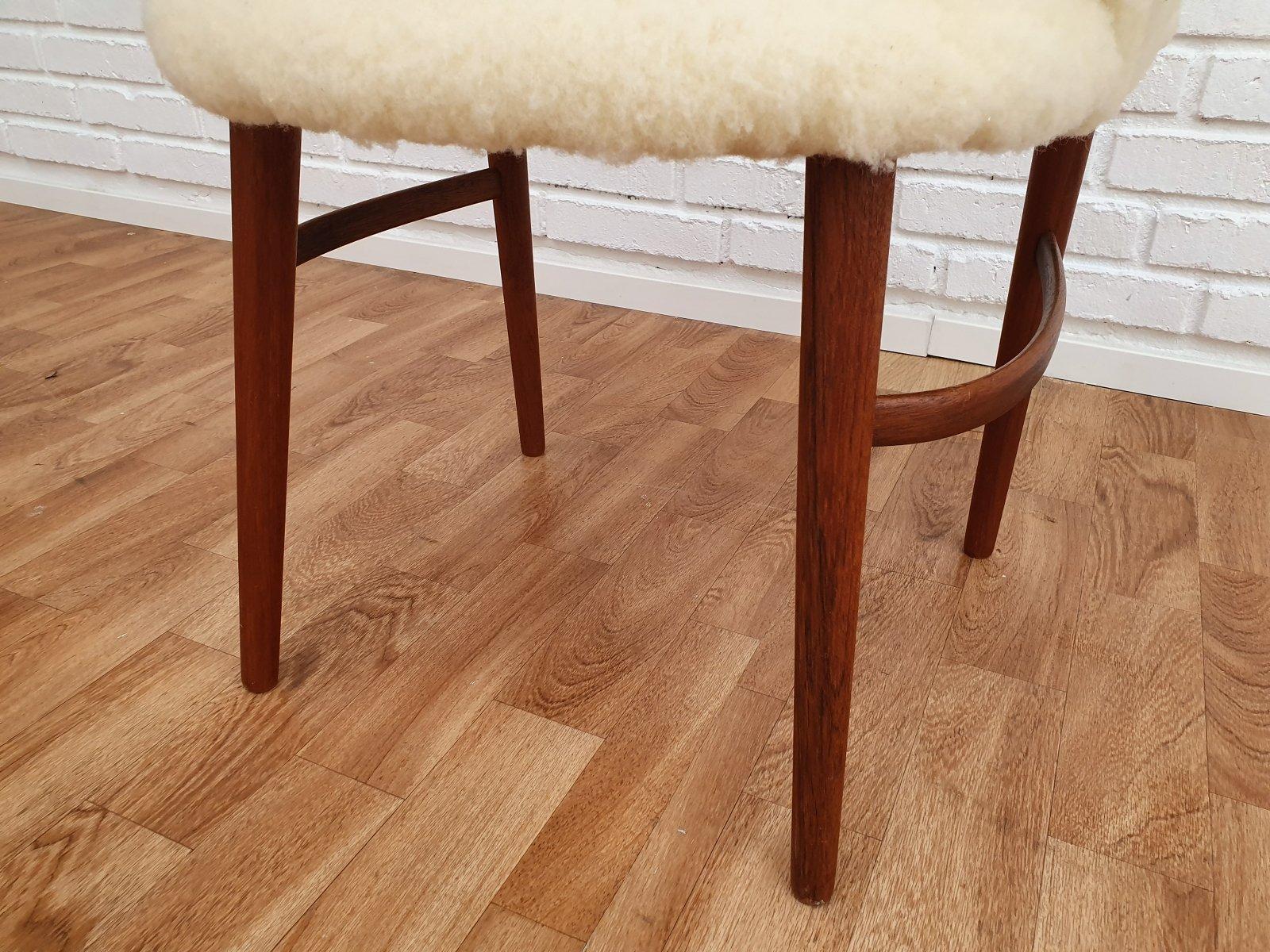 Frode Holm, Danish make up chair. Manufactured in about 1960 with Chr. Linnebergs Møbelfabrik. Teak legs. Completely renovated by craftsman, furniture upholsterer at Retro Møbler Galleri. Brand new padding with natural coconut mat. New upholstered