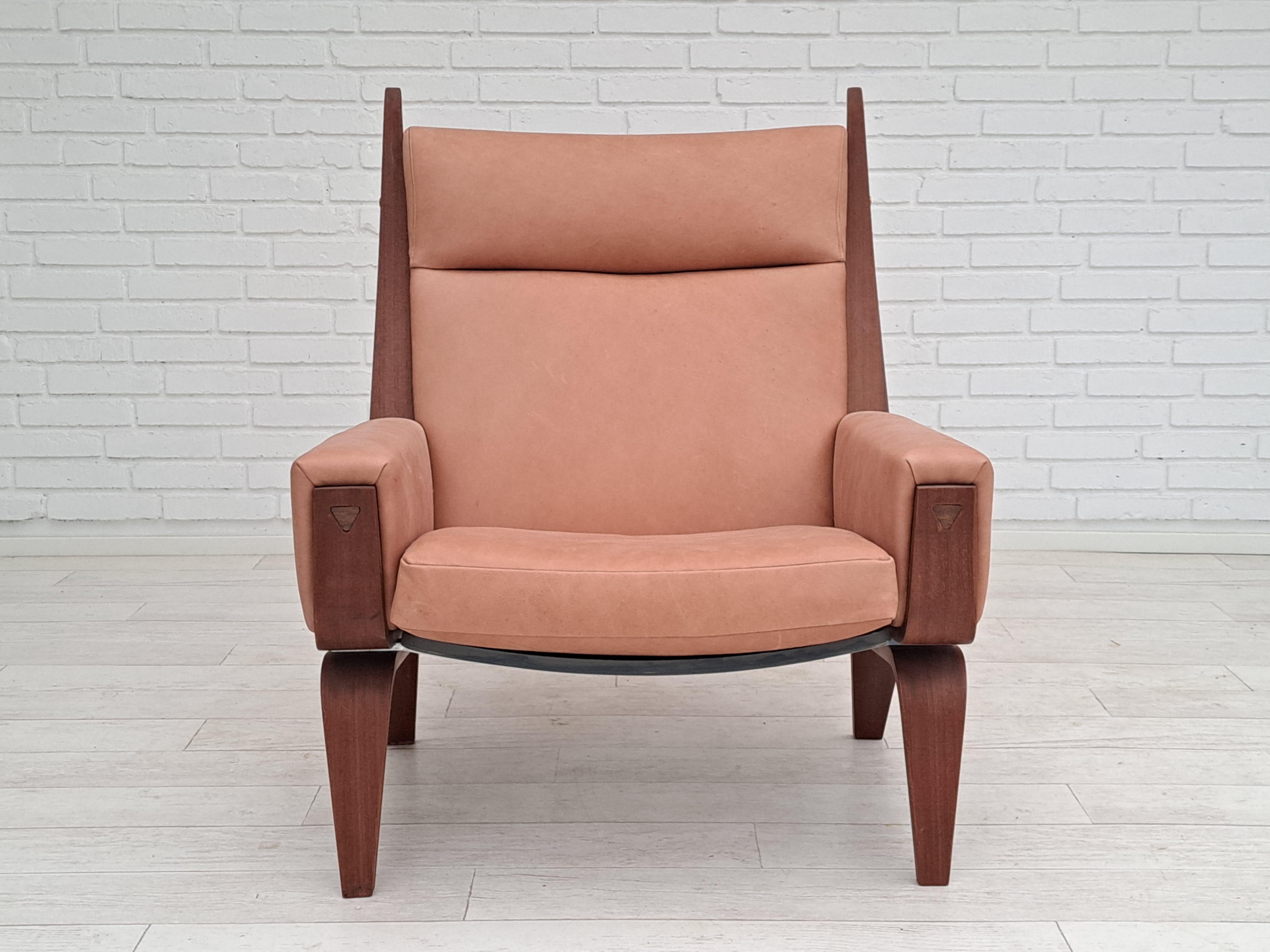 Late 20th Century Danish Design by H.J.Wegner, GE501A, 70s, Teak Wood, Leather