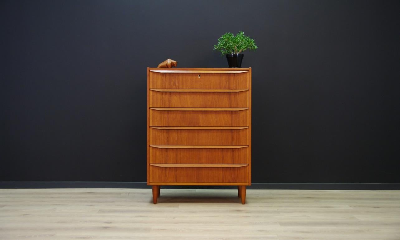 Classic cabinet from the 1960s-1970s, Minimalist form - Danish design. Six capacious drawers, veneered with teak. Preserved in good condition (small dings and scratches) - directly for use.

Dimensions: height 103.5 cm, width 79.5 cm, depth 41.5