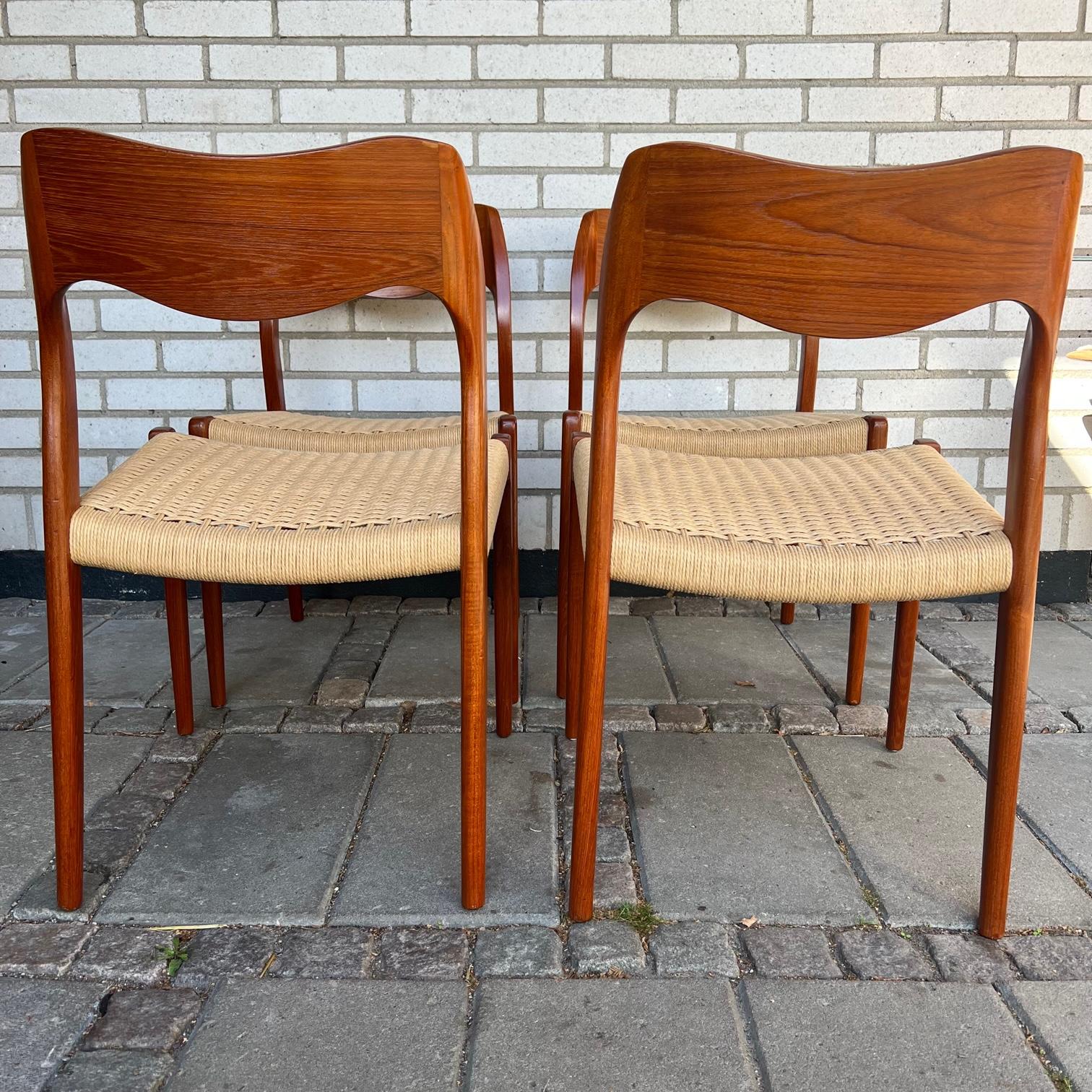 Scandinavian Modern Danish design chairs, Model 71 by NO Møller
