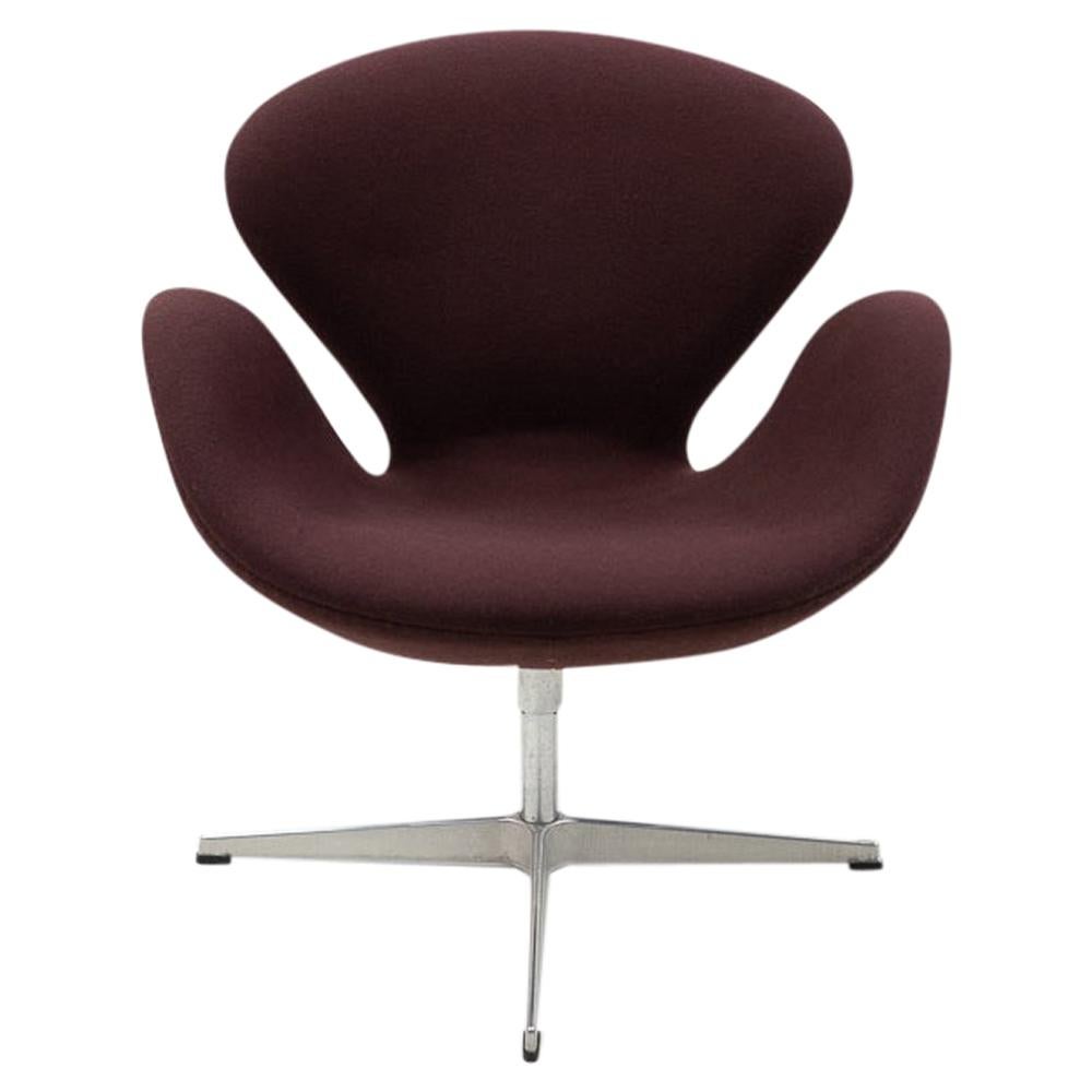 Danish Design Classic, Swan Chair by Arne Jacobsen for Fritz Hansen