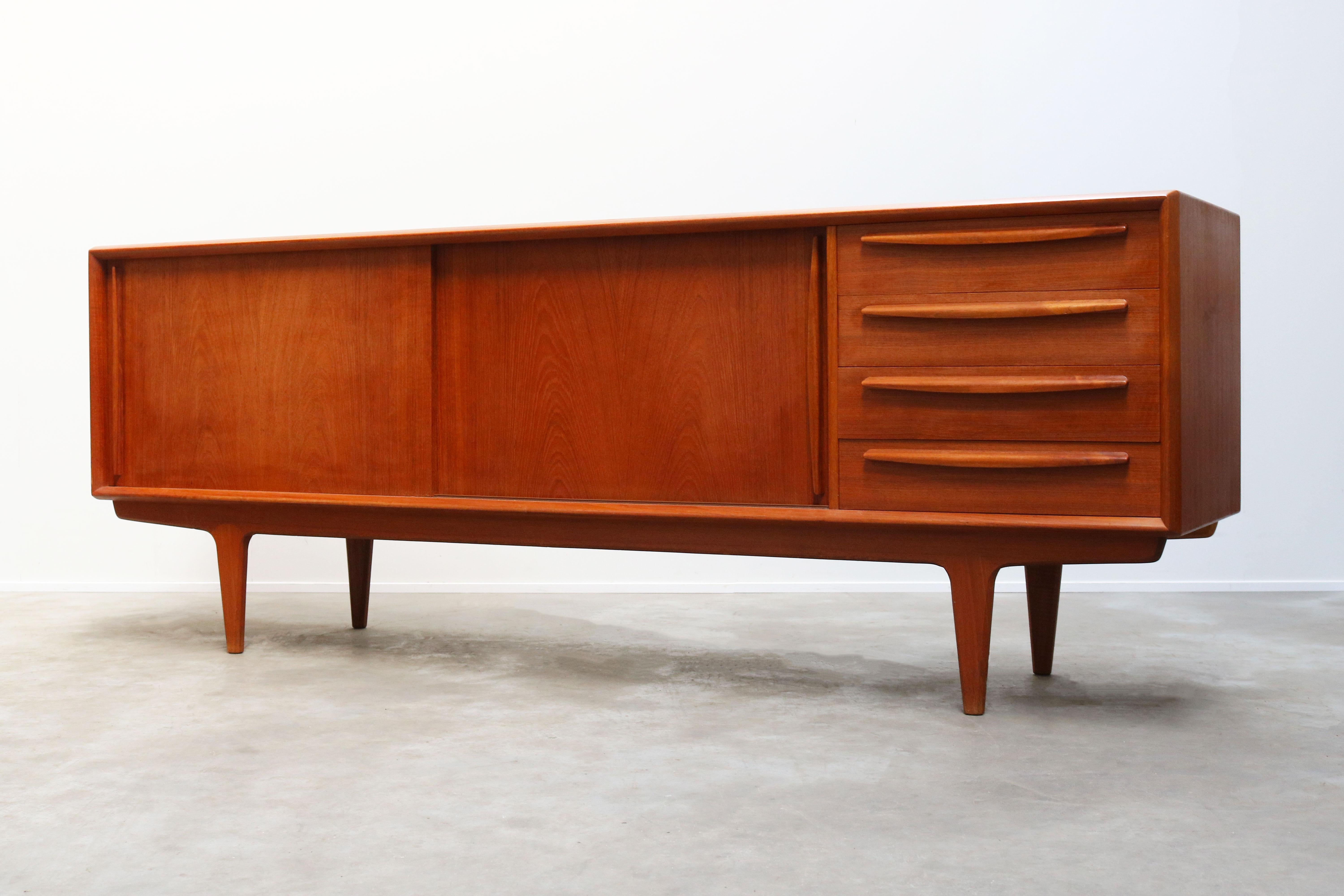 Danish Design Credenza / Sideboard by Bernhard Pedersen in Teak 1950 Brown Beige For Sale 3