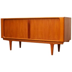 Crédence design danois en teck de Bernhard Pedersen 1950s Brown Beig