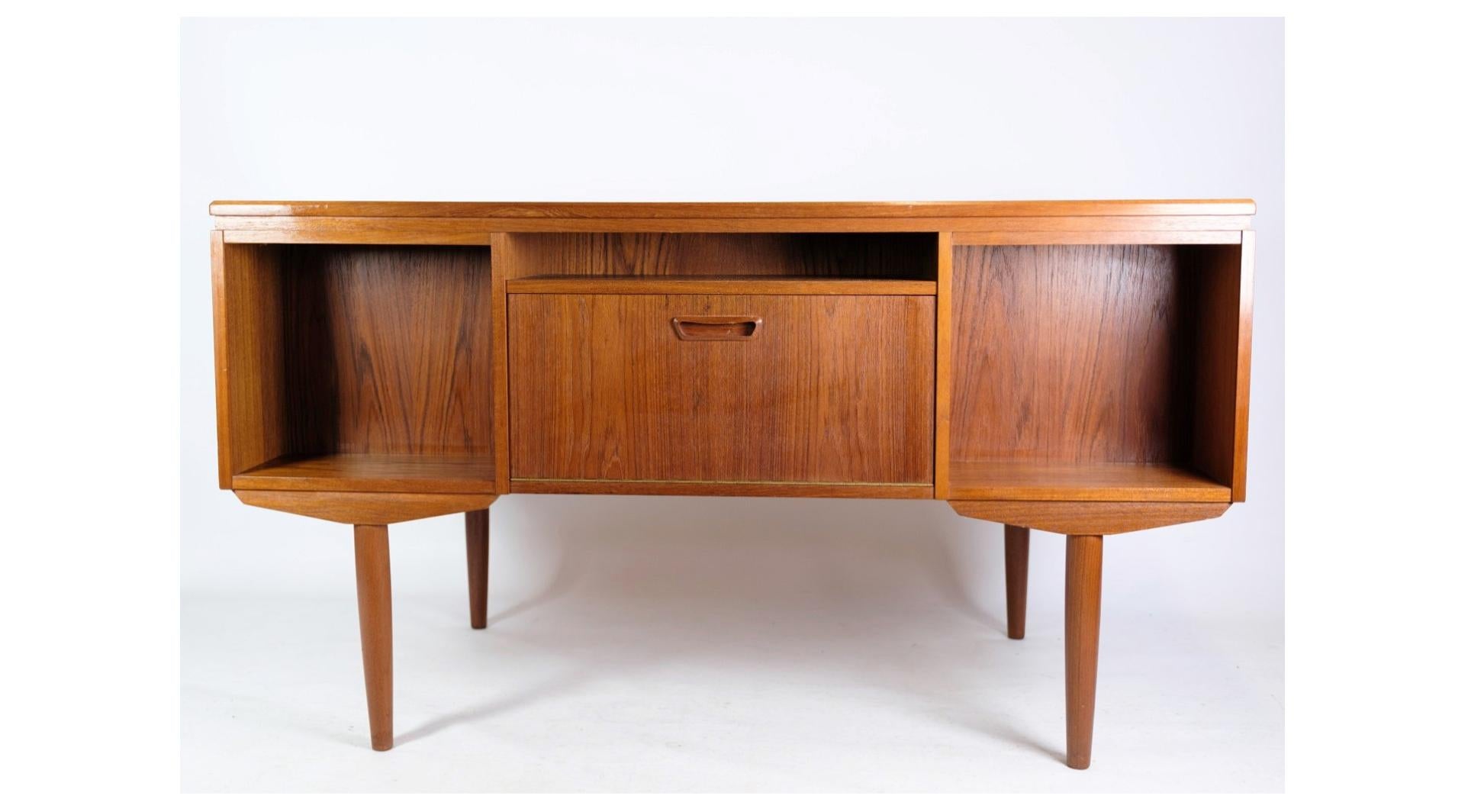 Desk Of High Quality Made In Teak Made By AP Furniture Svenstrup From 1960s  For Sale 1