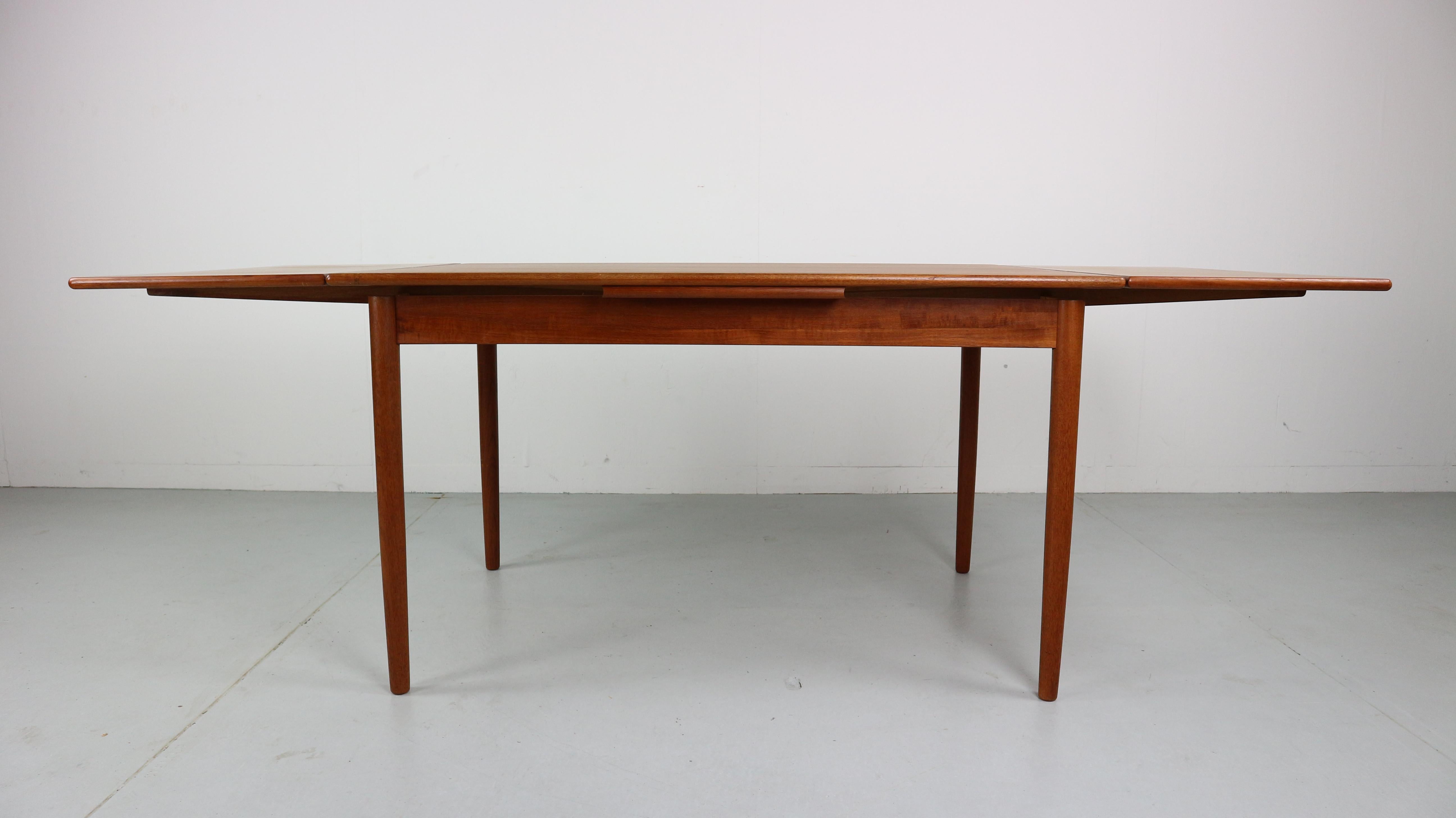 Late 20th Century Danish Design Extendable Dining Table Teak, 1970s