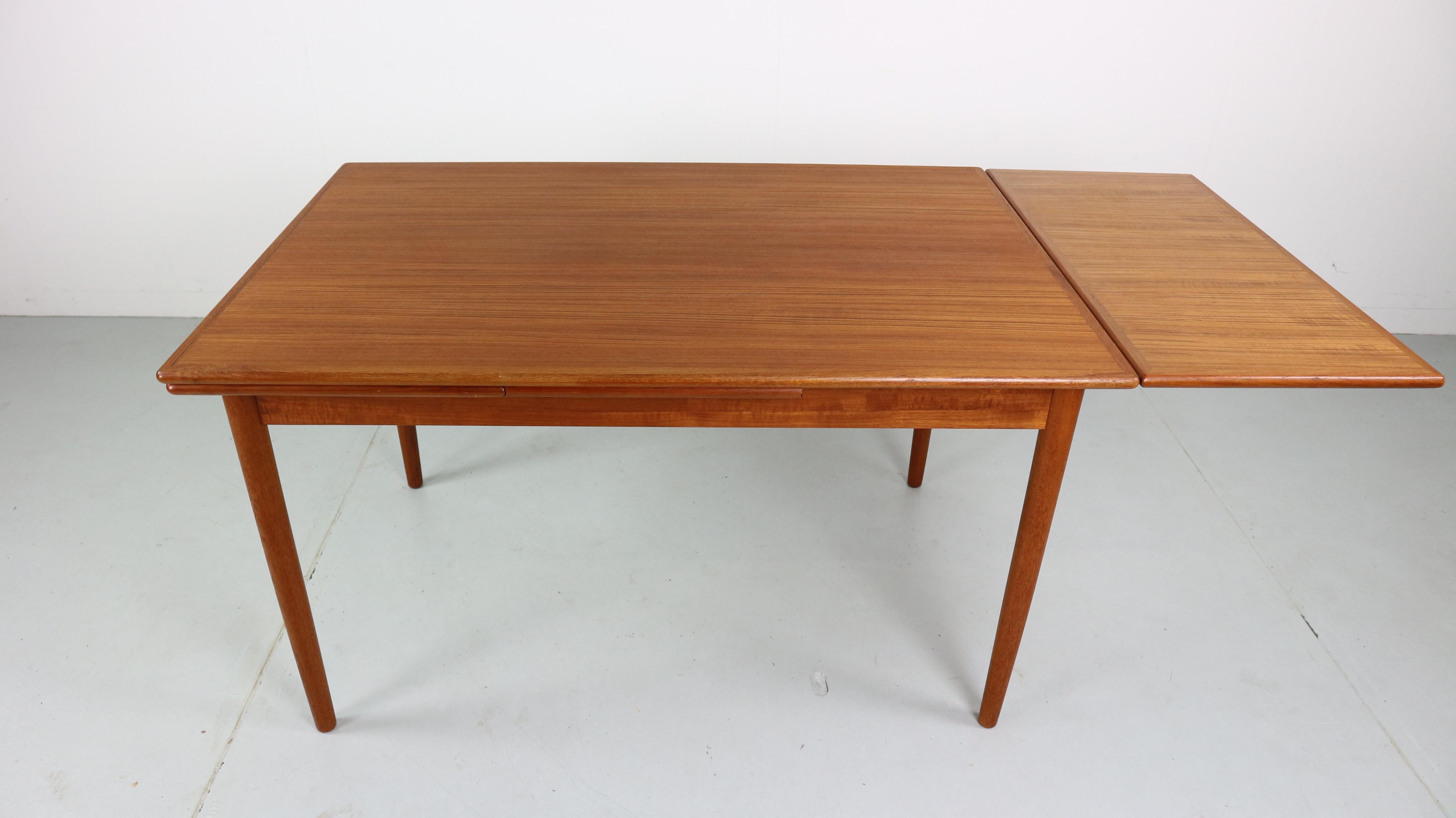 Danish Design Extendable Dining Table Teak, 1970s 2