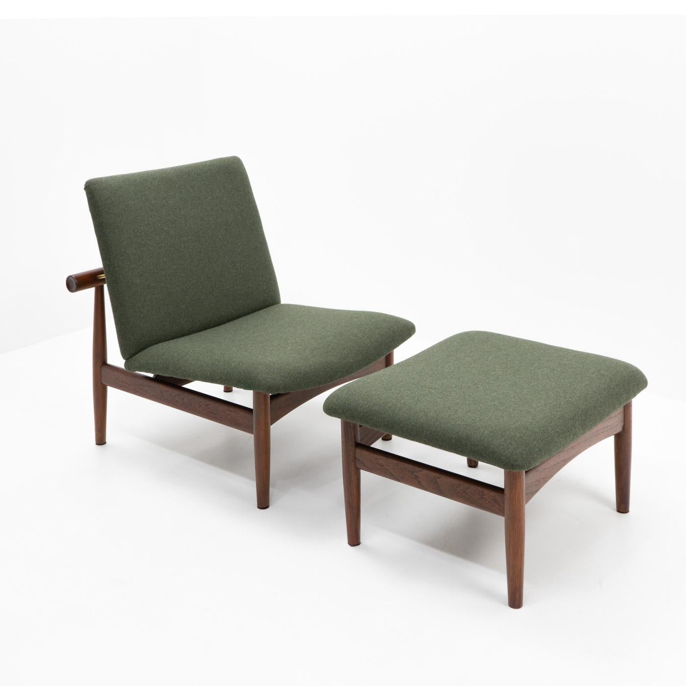 Danish Design Finn Juhl Lounge Chair and Ottoman, Japan Series In Good Condition For Sale In Renens, CH