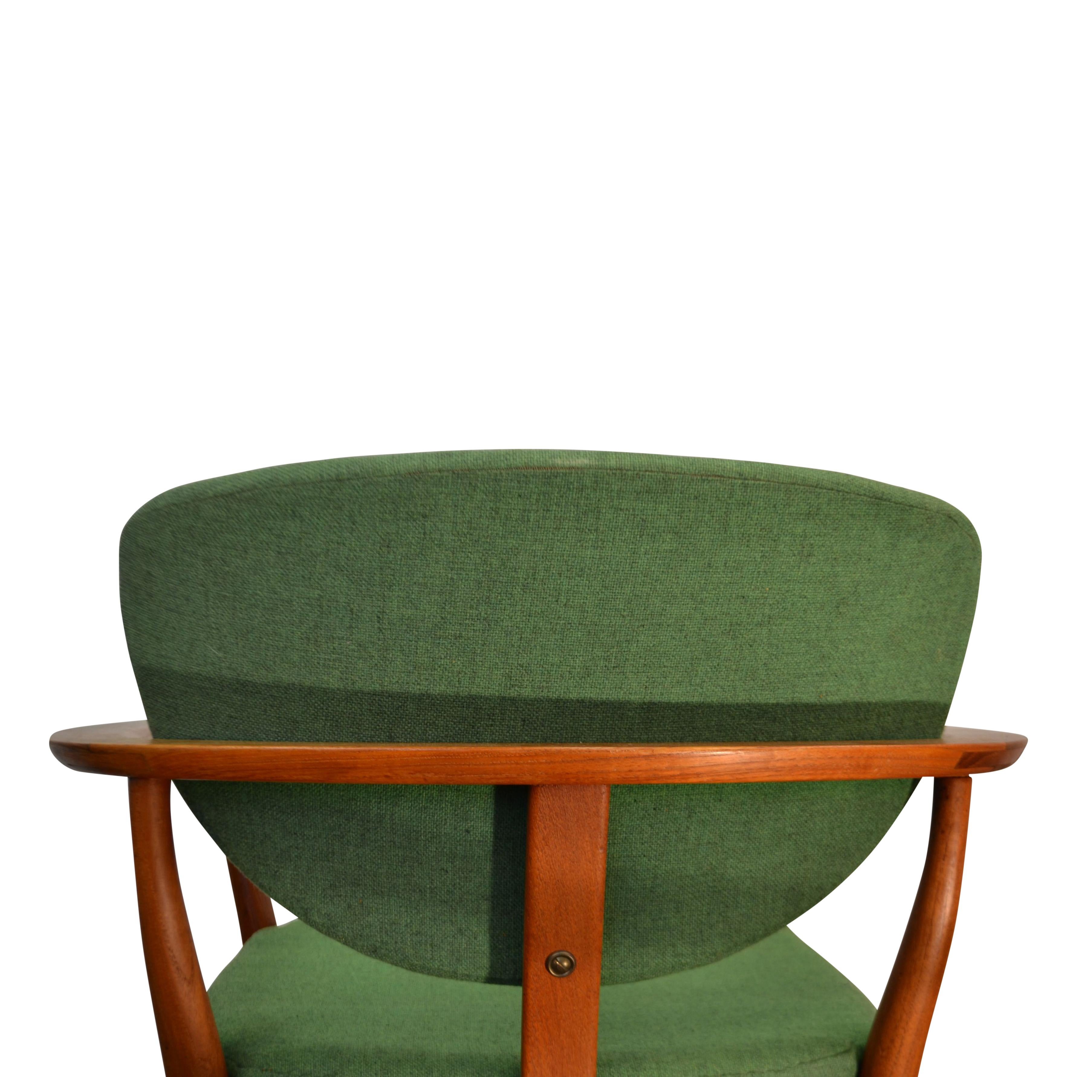 Danish Design Finn Juhl Style Teak Lounge Chair In Good Condition For Sale In Panningen, NL