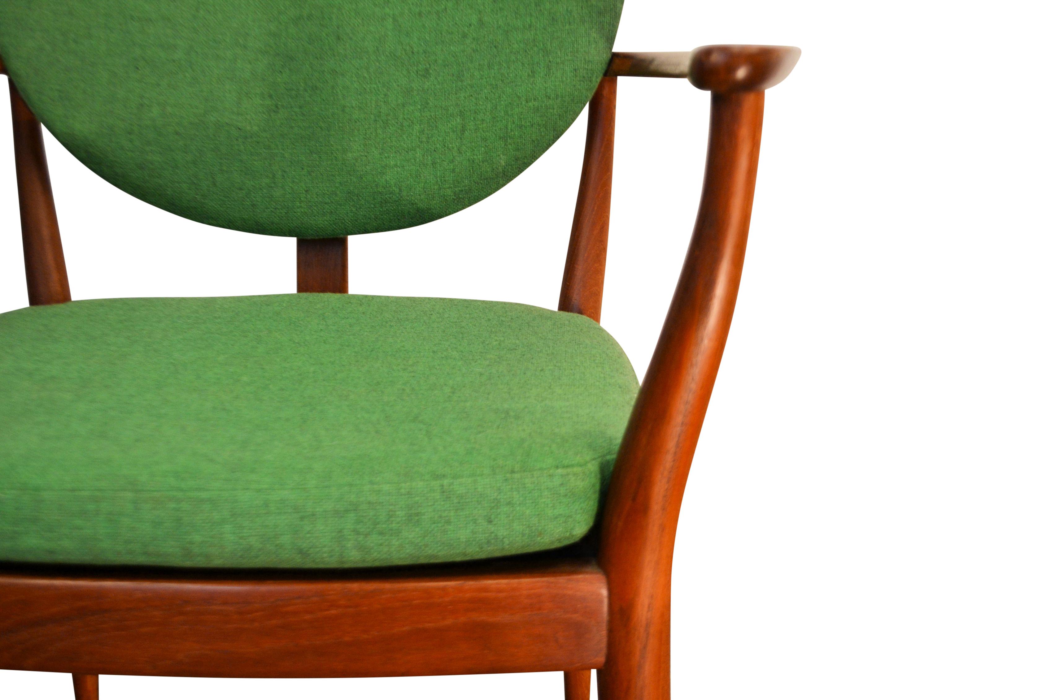 Danish Design Finn Juhl Style Teak Lounge Chair For Sale 4