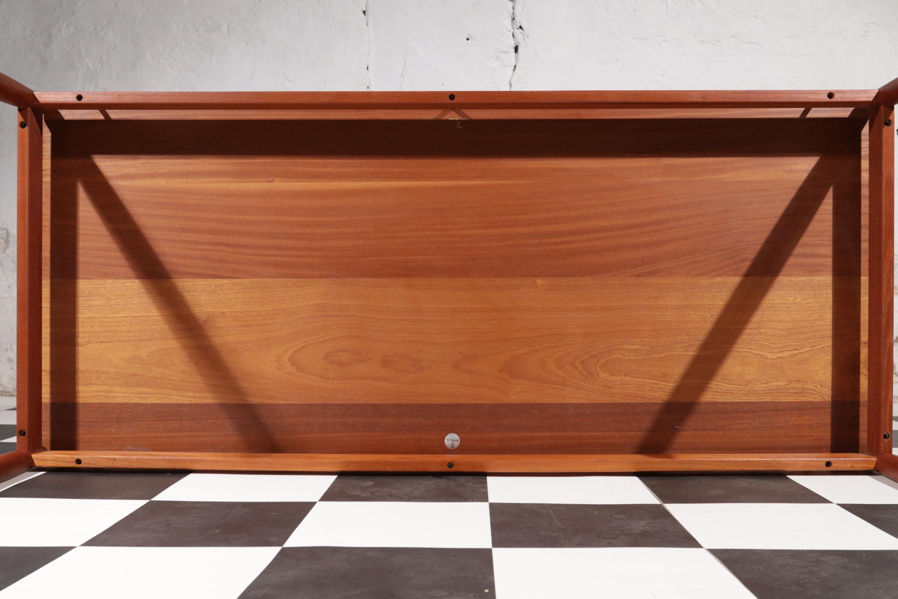 Danish Design Grete Jalk Sofa Table, Model 622 / 54 Teak France & Son, 1960s For Sale 8