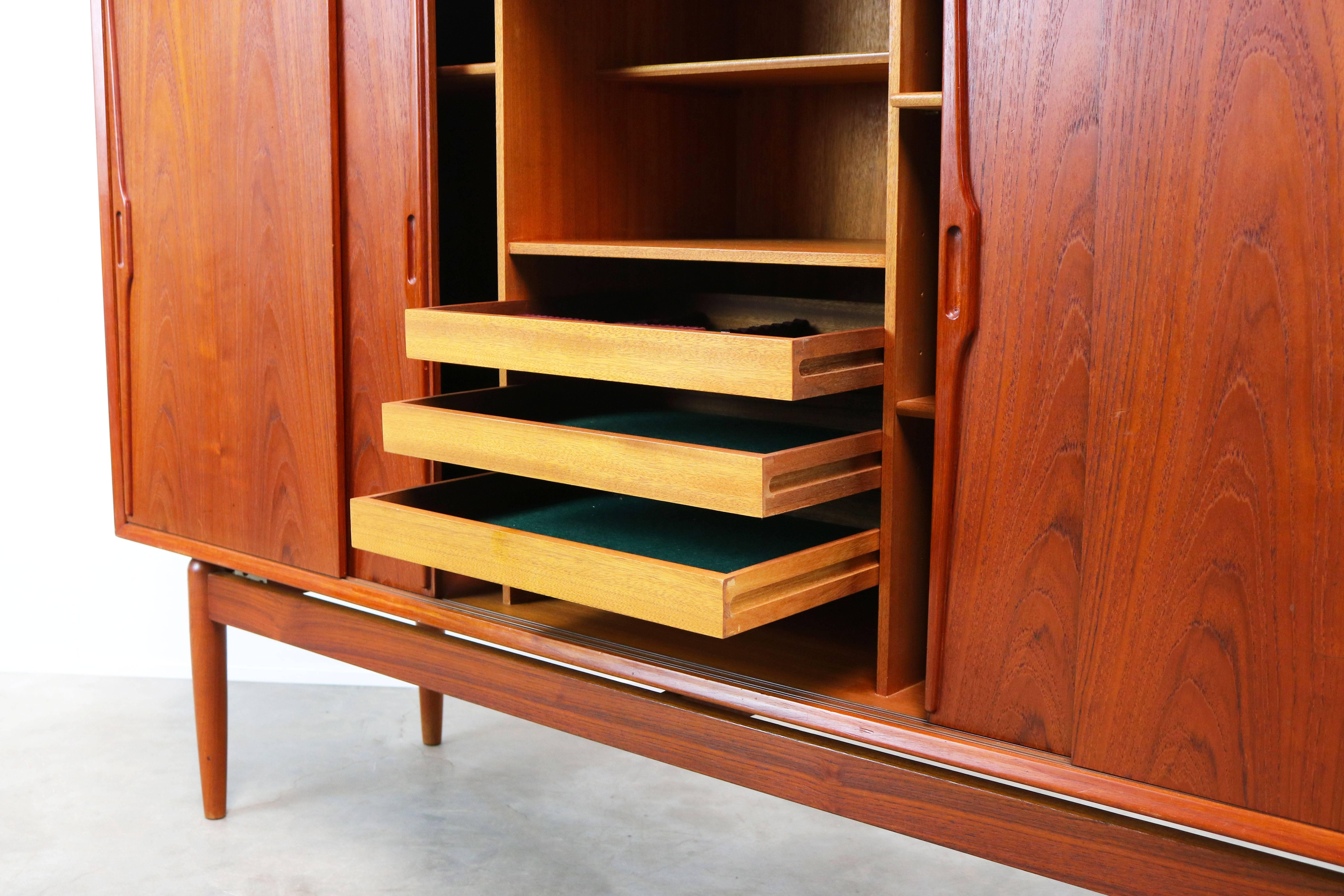 Danish Design Highboard / Cabinet by Gunni Omann in Sculpted Teak, 1950 3