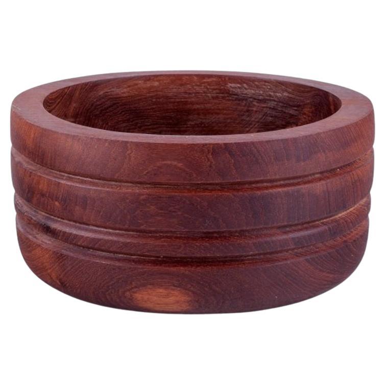 Danish design. Large bowl in hardwood. Mid-20th C.