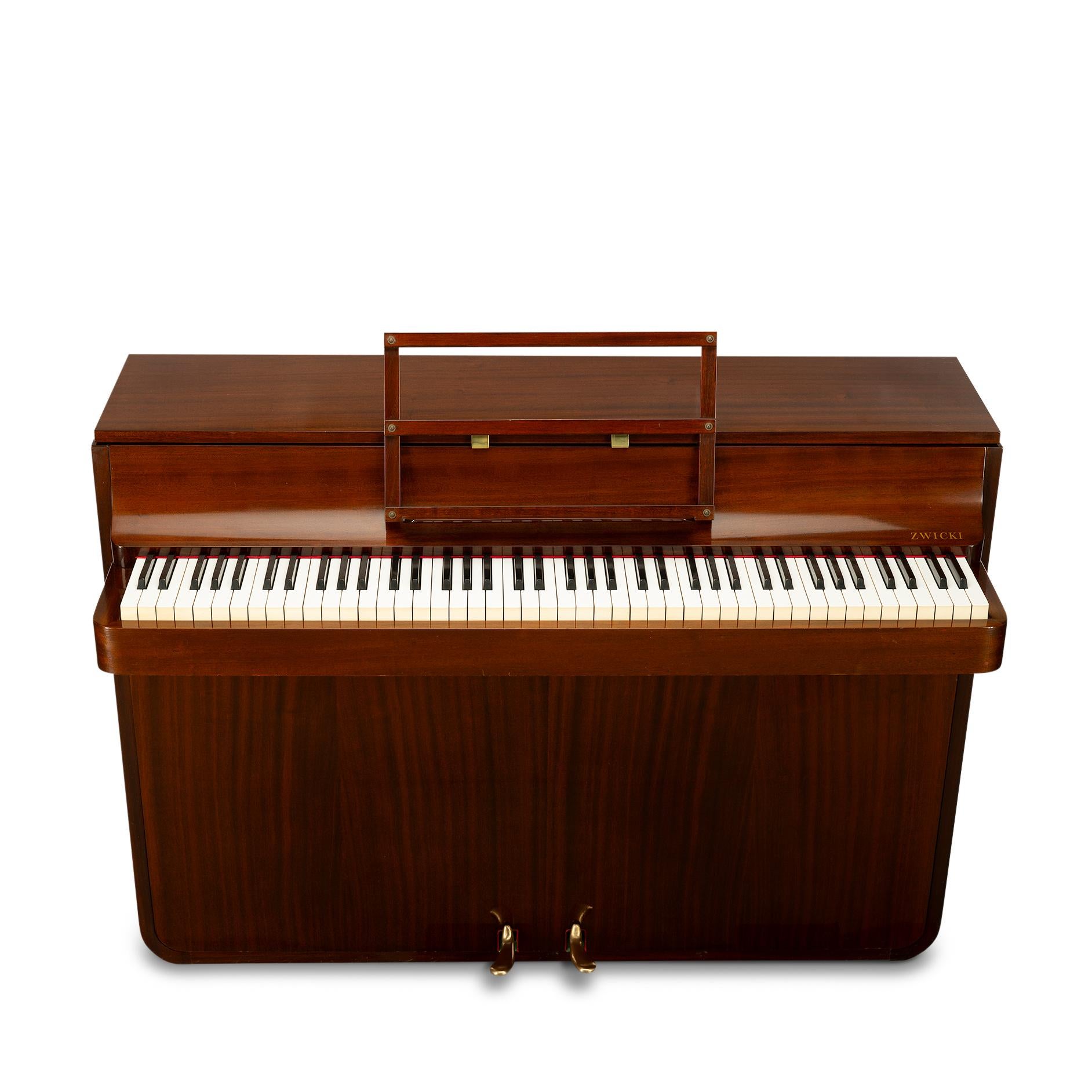 Danese Pianetta danese di design del Medioevo di Louis Zwicki in mogano, anni '50 in vendita