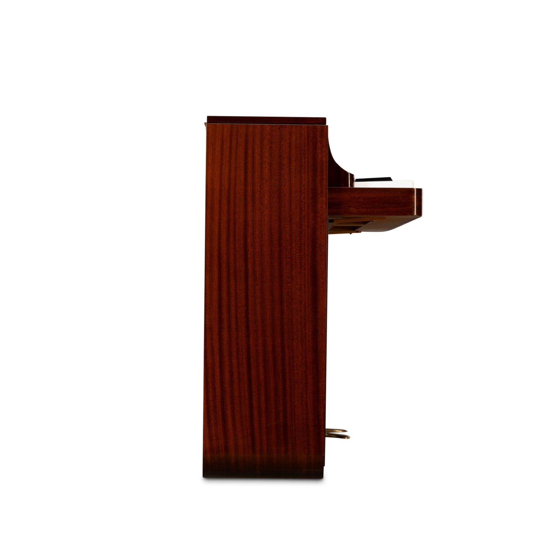 Pianetta danese di design del Medioevo di Louis Zwicki in mogano, anni '50 In condizioni buone in vendita a Breda, Netherlands