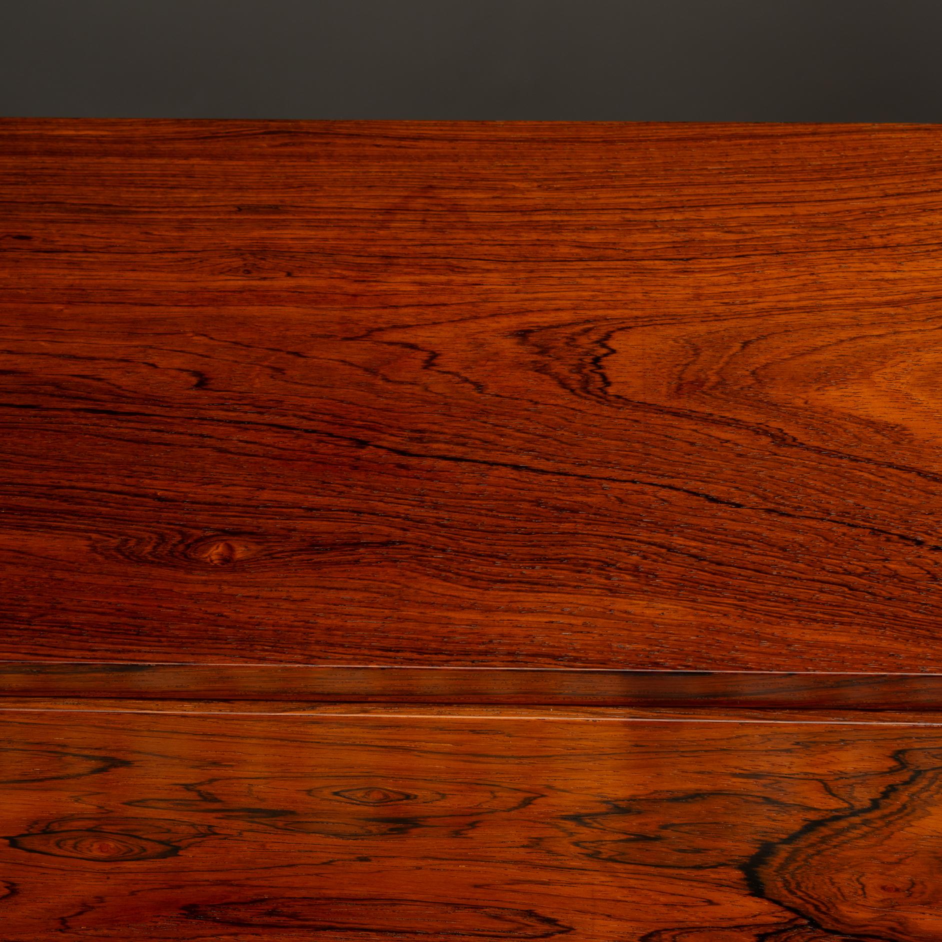 Pianetta danese di design del Medioevo di Louis Zwicki in palissandro, anni '60 in vendita 2