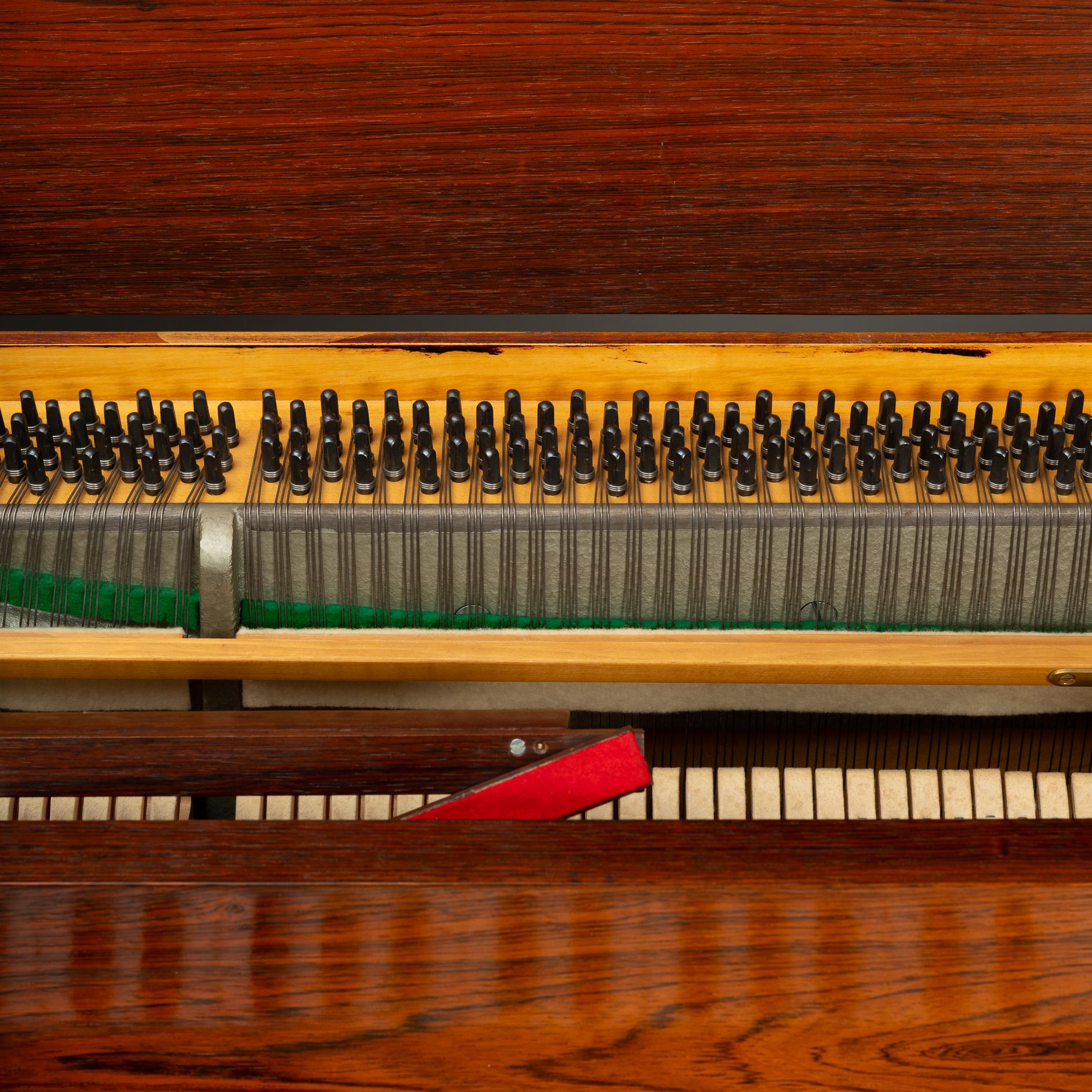 Pianette de Louis Zwicki en bois de rose, design danois du milieu du siècle, années 1960 en vente 2