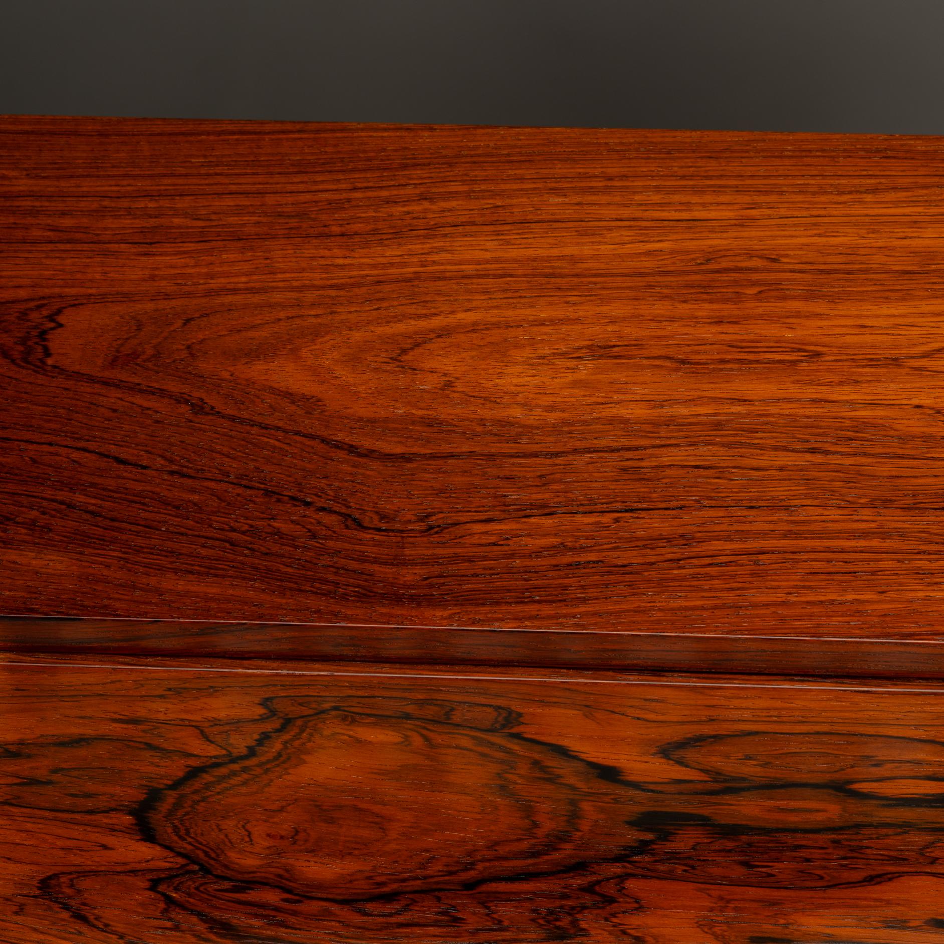 Pianetta danese di design del Medioevo di Louis Zwicki in palissandro, anni '60 in vendita 3