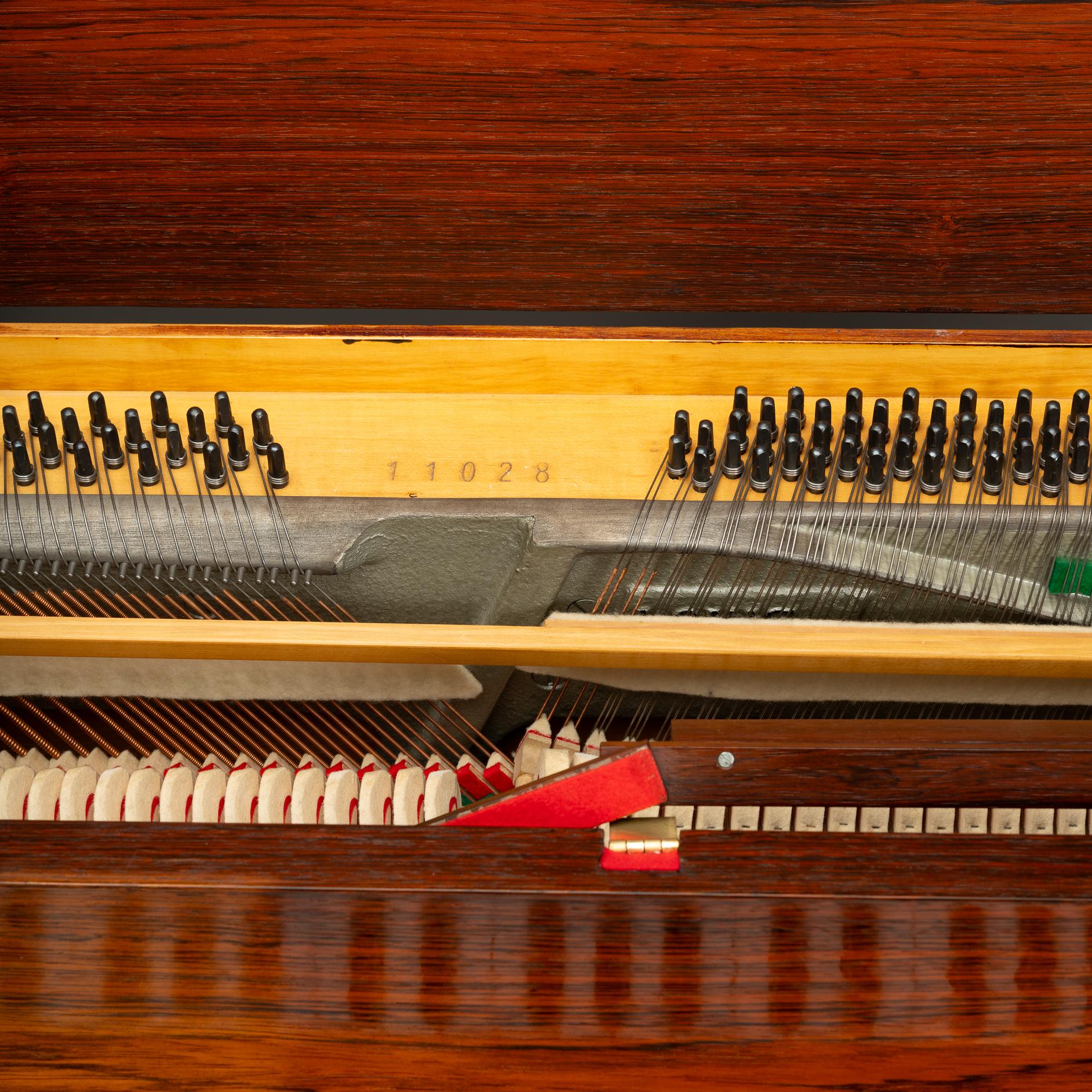 Pianette de Louis Zwicki en bois de rose, design danois du milieu du siècle, années 1960 en vente 3