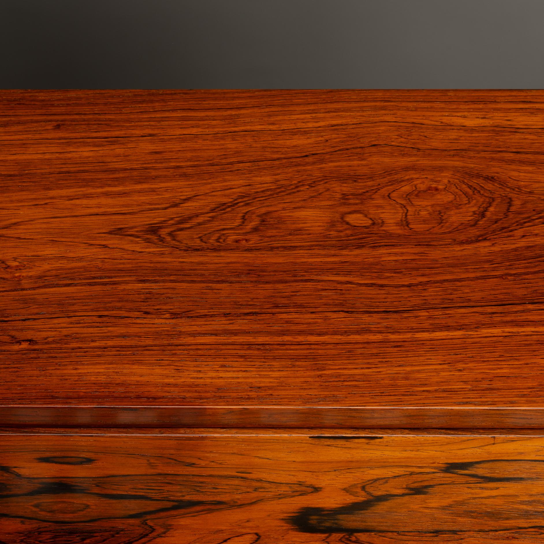 Pianetta danese di design del Medioevo di Louis Zwicki in palissandro, anni '60 in vendita 4