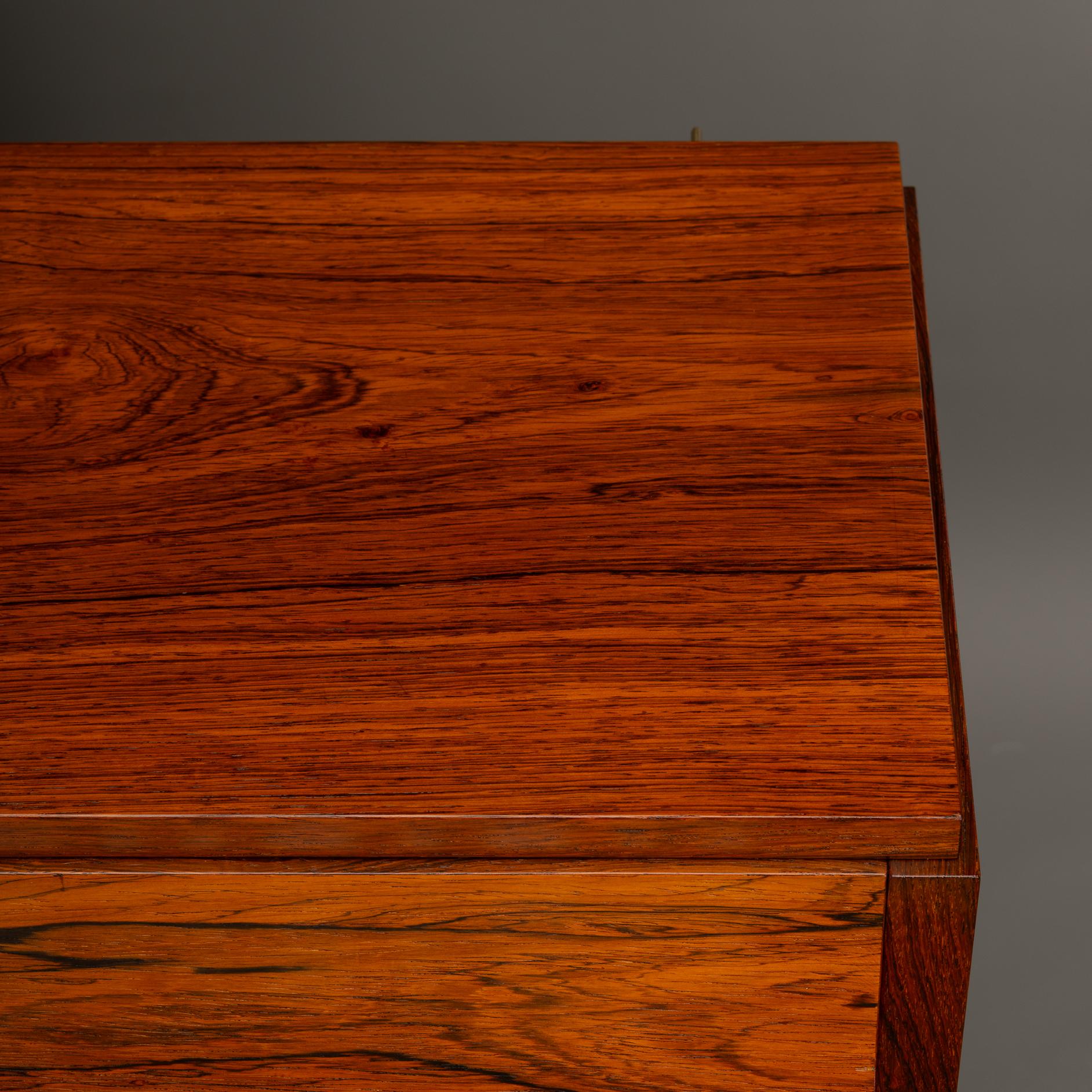 Pianetta danese di design del Medioevo di Louis Zwicki in palissandro, anni '60 in vendita 5