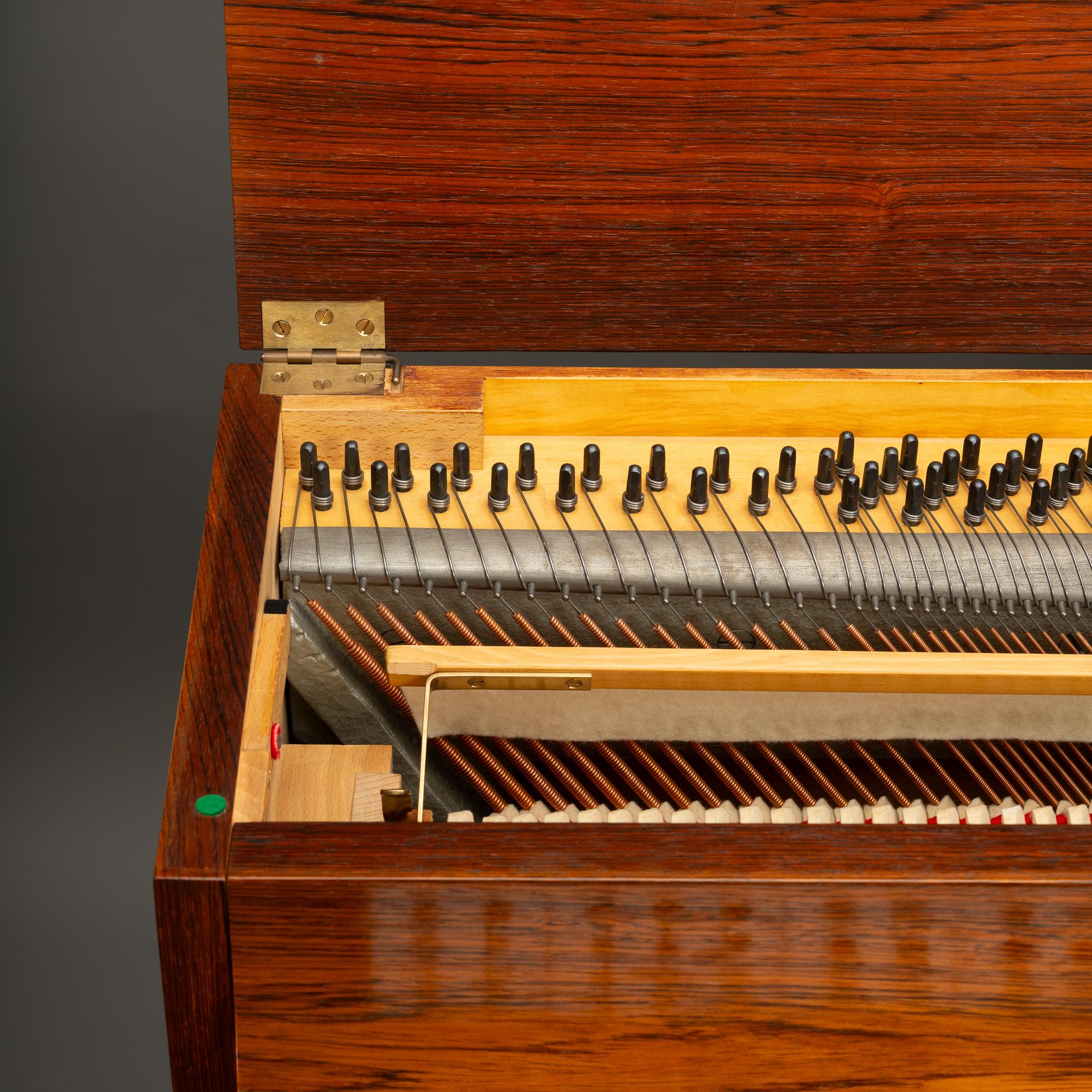 Pianette de Louis Zwicki en bois de rose, design danois du milieu du siècle, années 1960 en vente 7