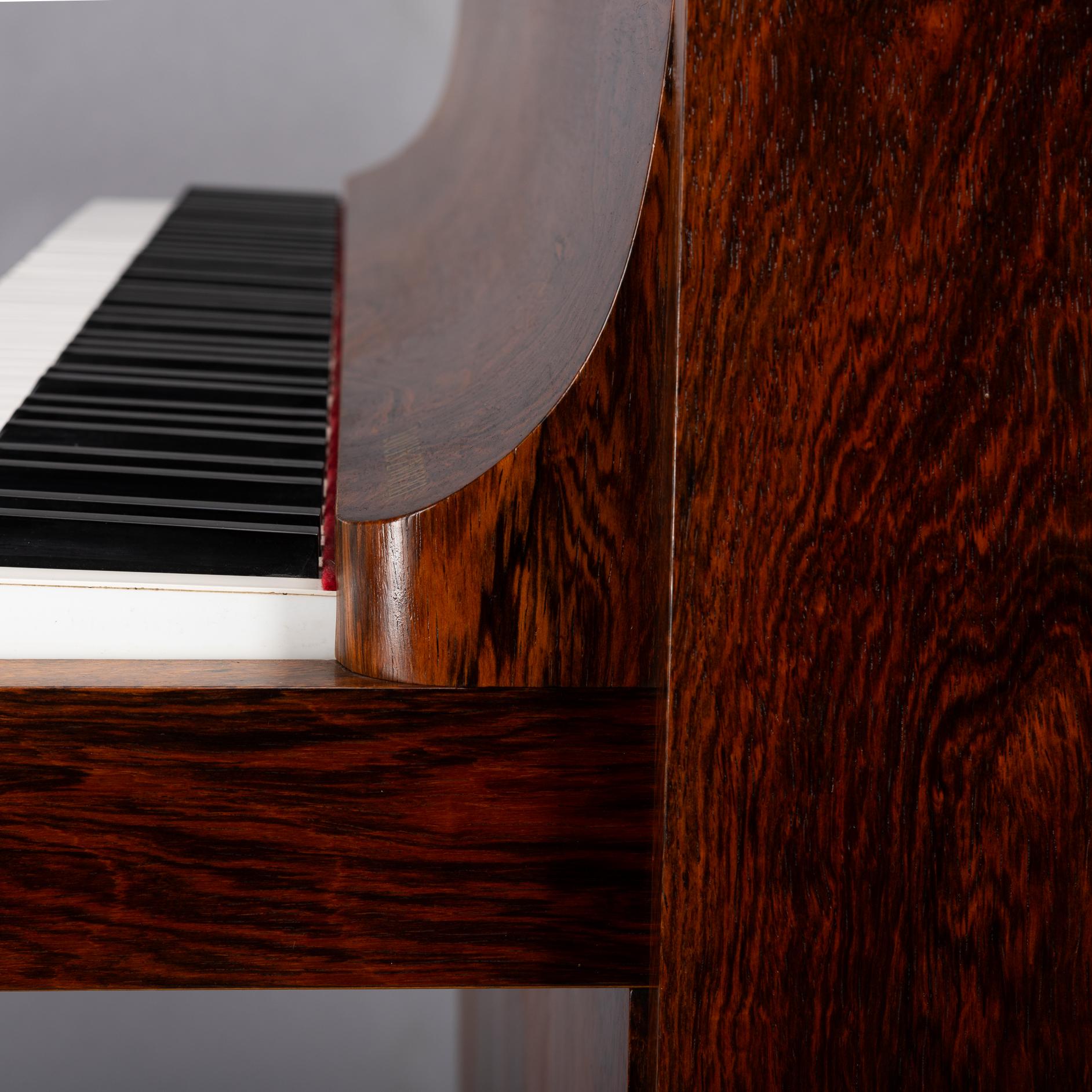 Dänisches Design Palisander-Klavier aus der Jahrhundertmitte von Louis Zwicki, 1950er Jahre im Angebot 13